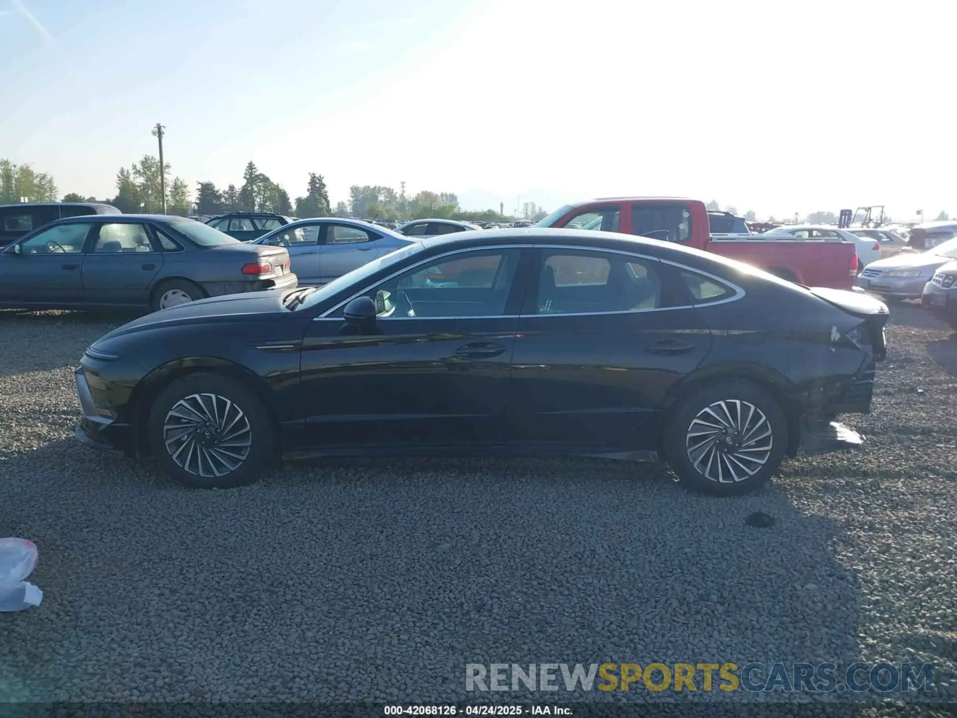 15 Photograph of a damaged car KMHL34JJ7SA110443 HYUNDAI SONATA HYBRID 2025