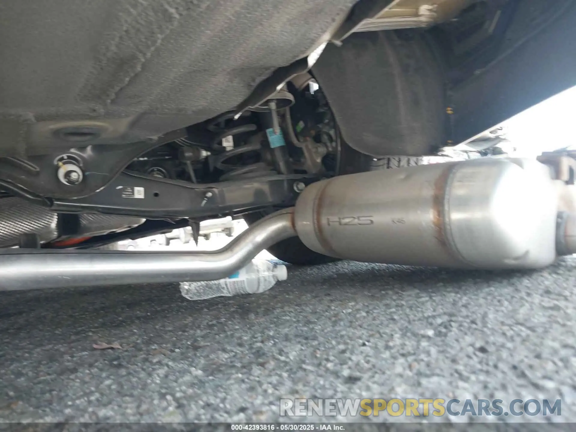 17 Photograph of a damaged car KMHL54JJ8SA116813 HYUNDAI SONATA HYBRID 2025