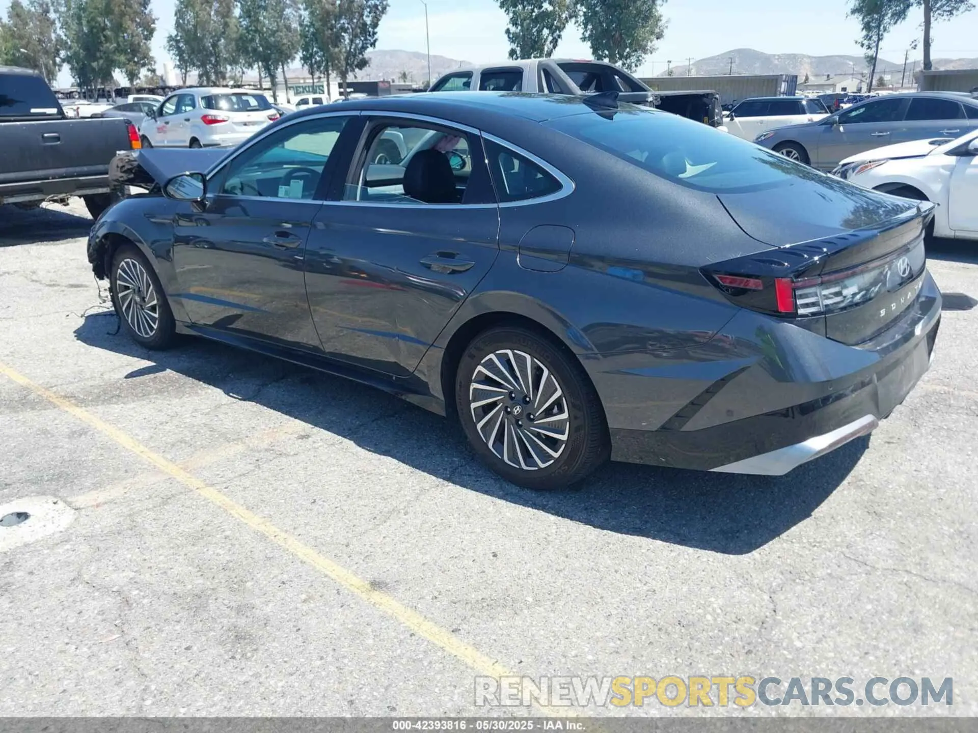 3 Photograph of a damaged car KMHL54JJ8SA116813 HYUNDAI SONATA HYBRID 2025
