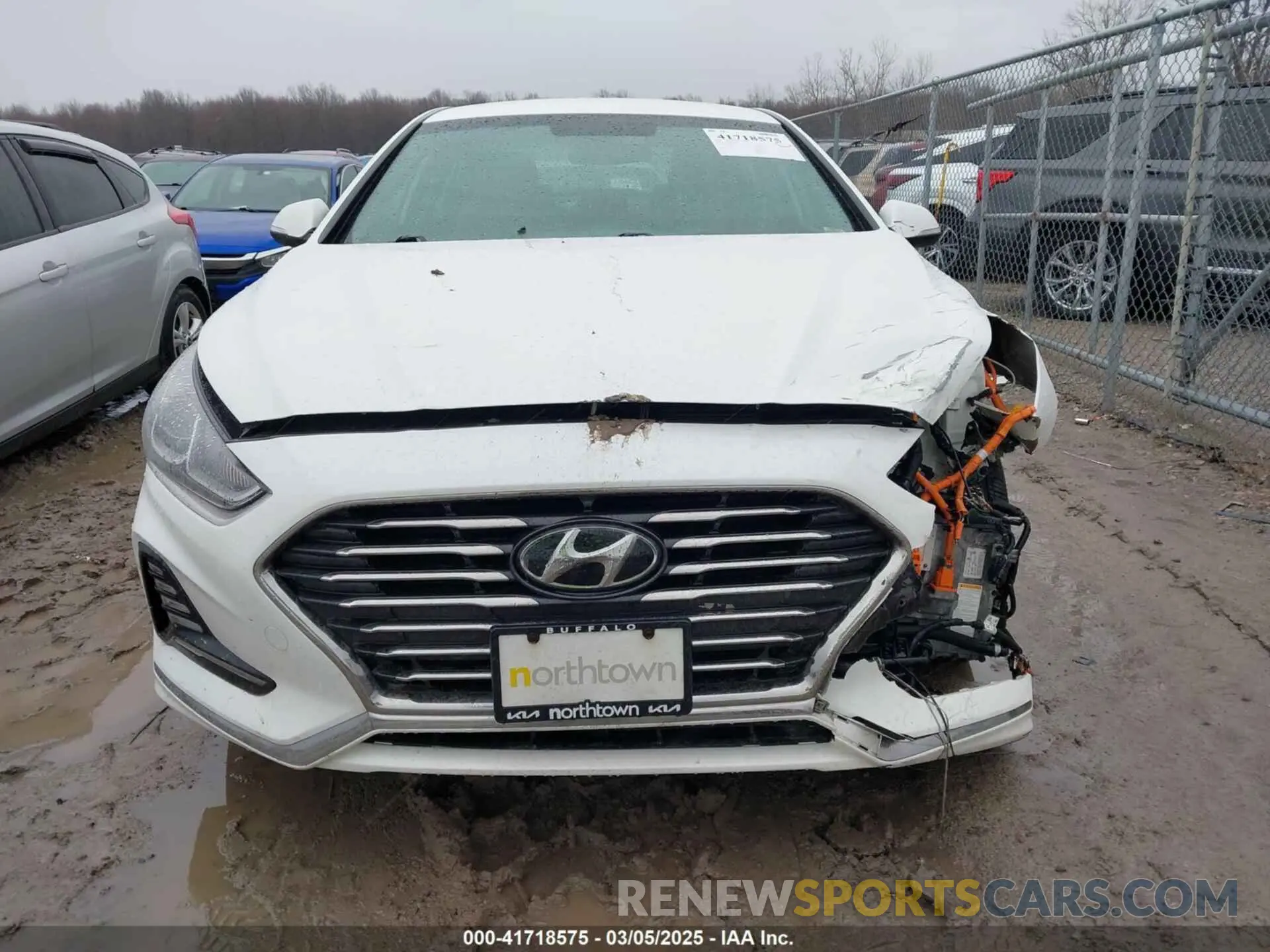 12 Photograph of a damaged car KMHE14L28KA093382 HYUNDAI SONATA PLUG-IN HYBRID 2019