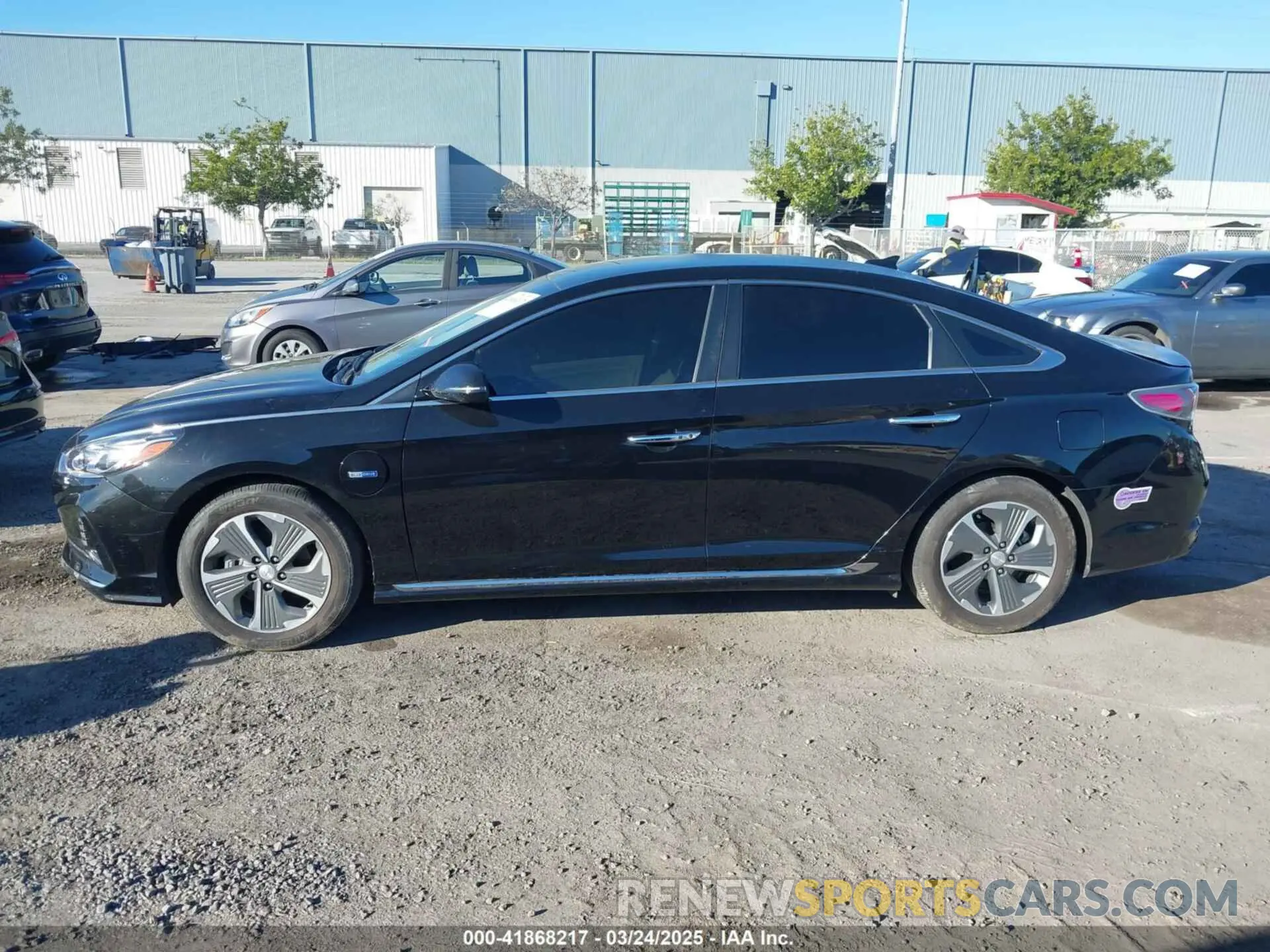 13 Photograph of a damaged car KMHE54L21KA091784 HYUNDAI SONATA PLUG-IN HYBRID 2019