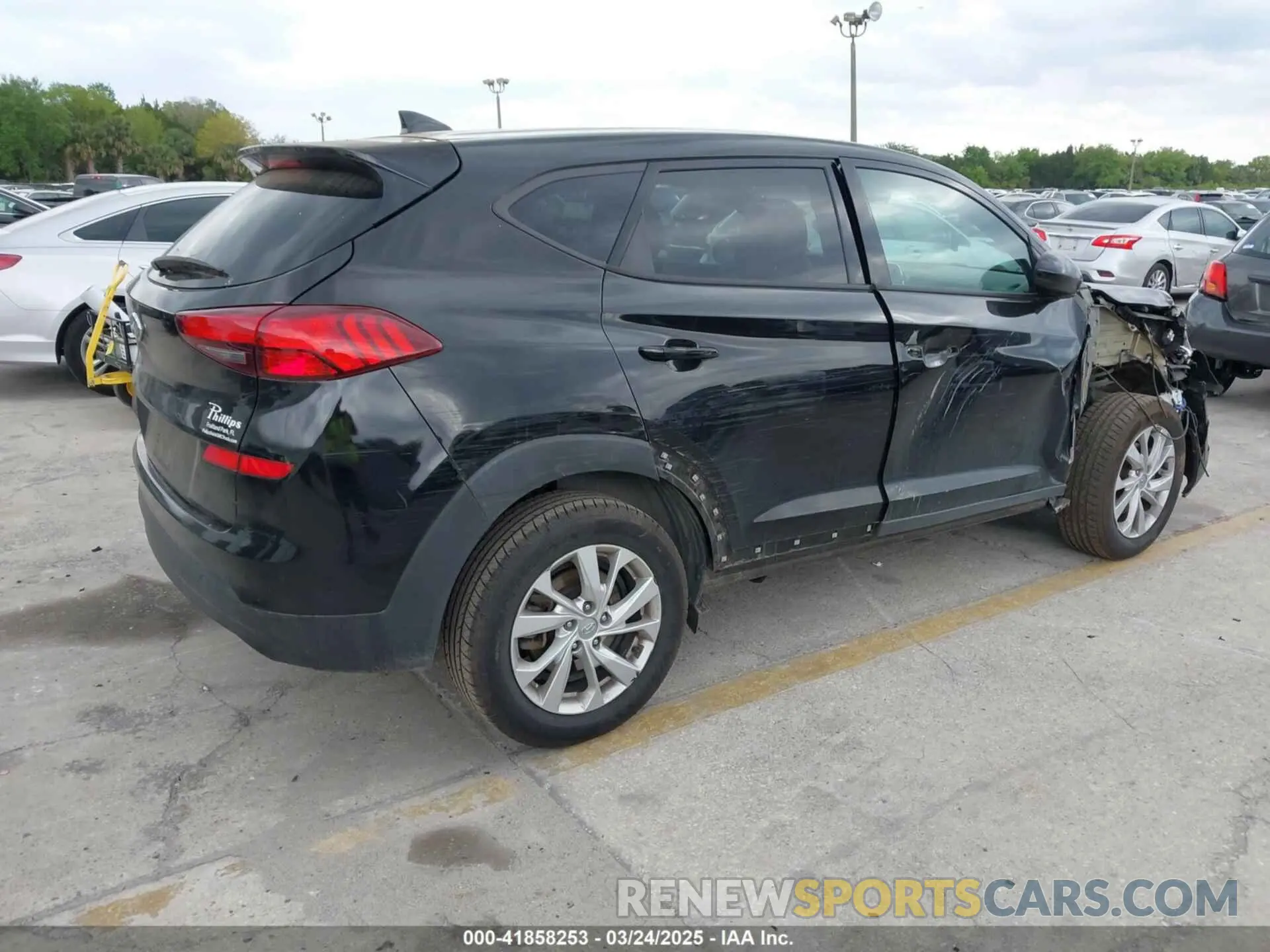 4 Photograph of a damaged car KM8J23A40KU874423 HYUNDAI TUCSON 2019