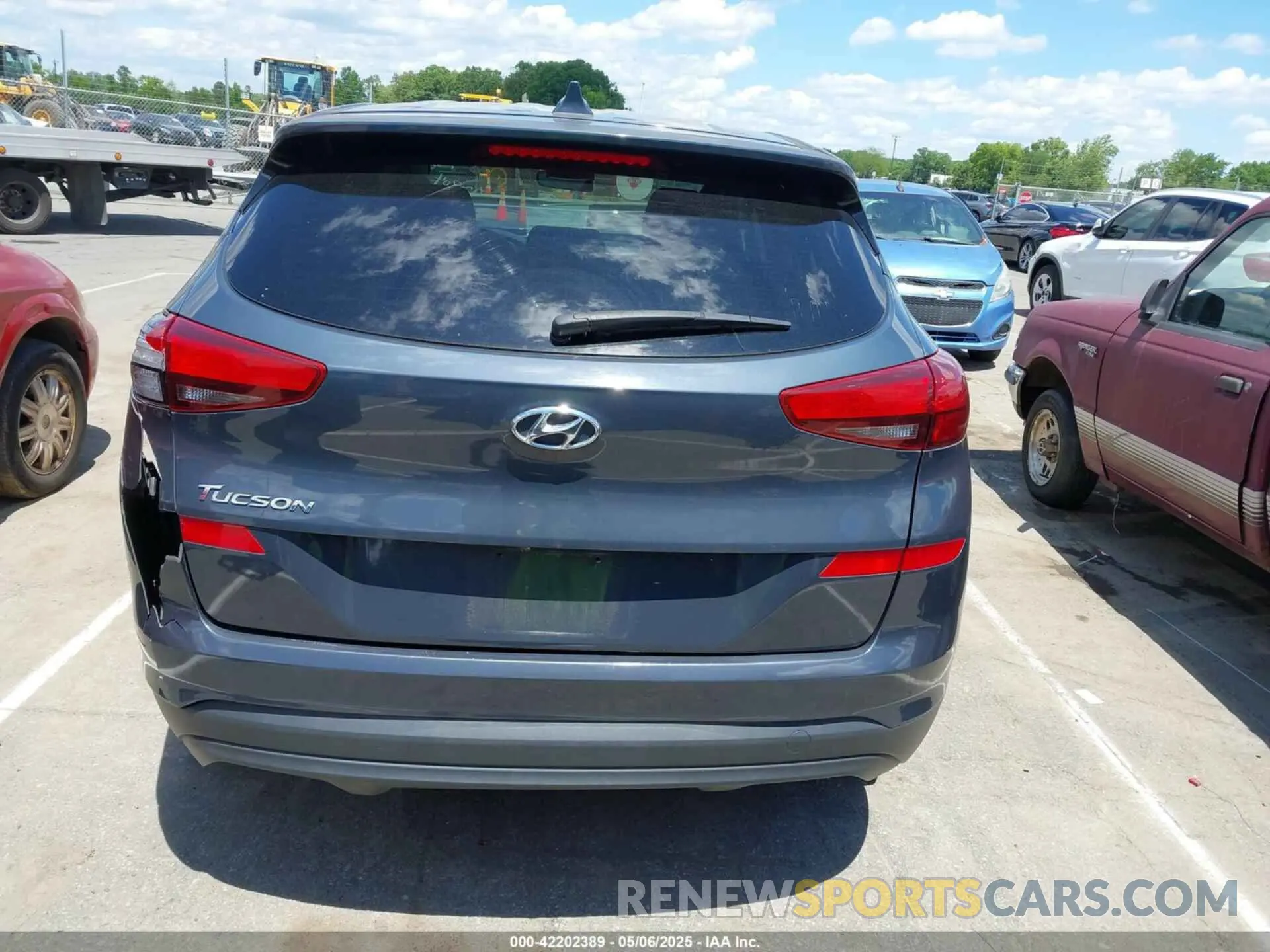 16 Photograph of a damaged car KM8J23A42KU920804 HYUNDAI TUCSON 2019