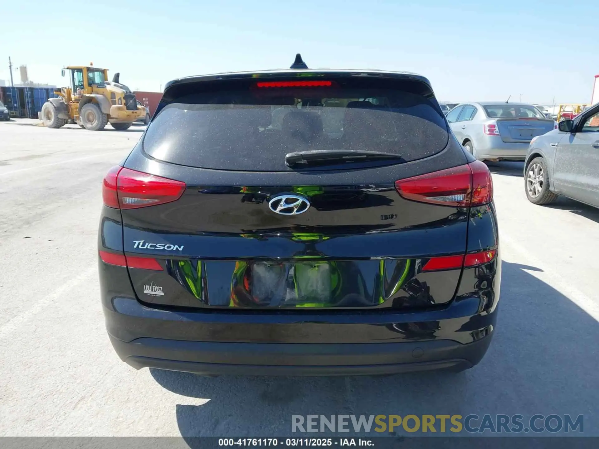 17 Photograph of a damaged car KM8J23A43KU951138 HYUNDAI TUCSON 2019