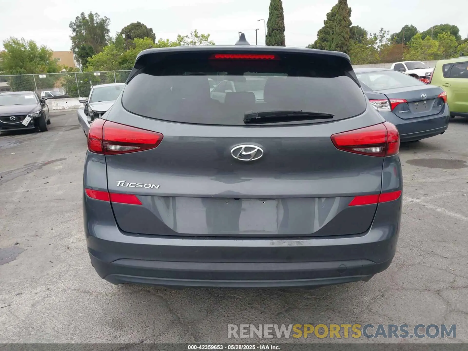 16 Photograph of a damaged car KM8J23A43KU990893 HYUNDAI TUCSON 2019
