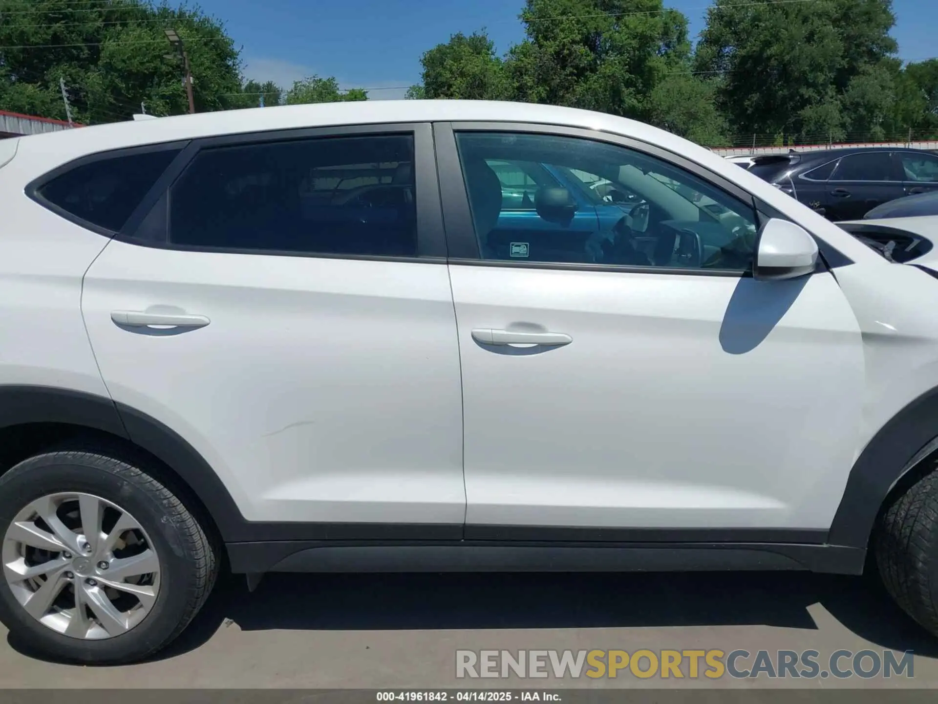 13 Photograph of a damaged car KM8J23A44KU914504 HYUNDAI TUCSON 2019