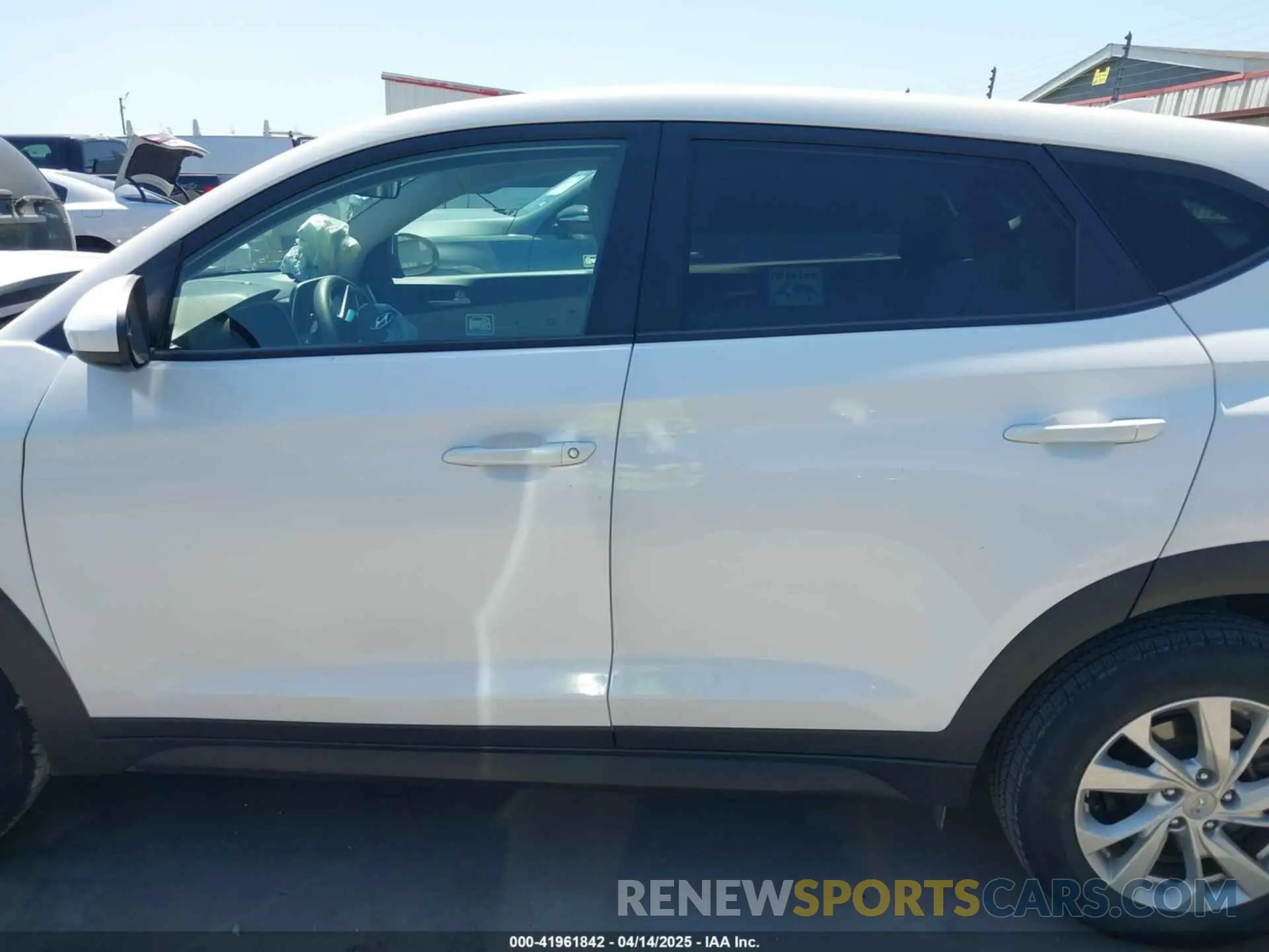 14 Photograph of a damaged car KM8J23A44KU914504 HYUNDAI TUCSON 2019
