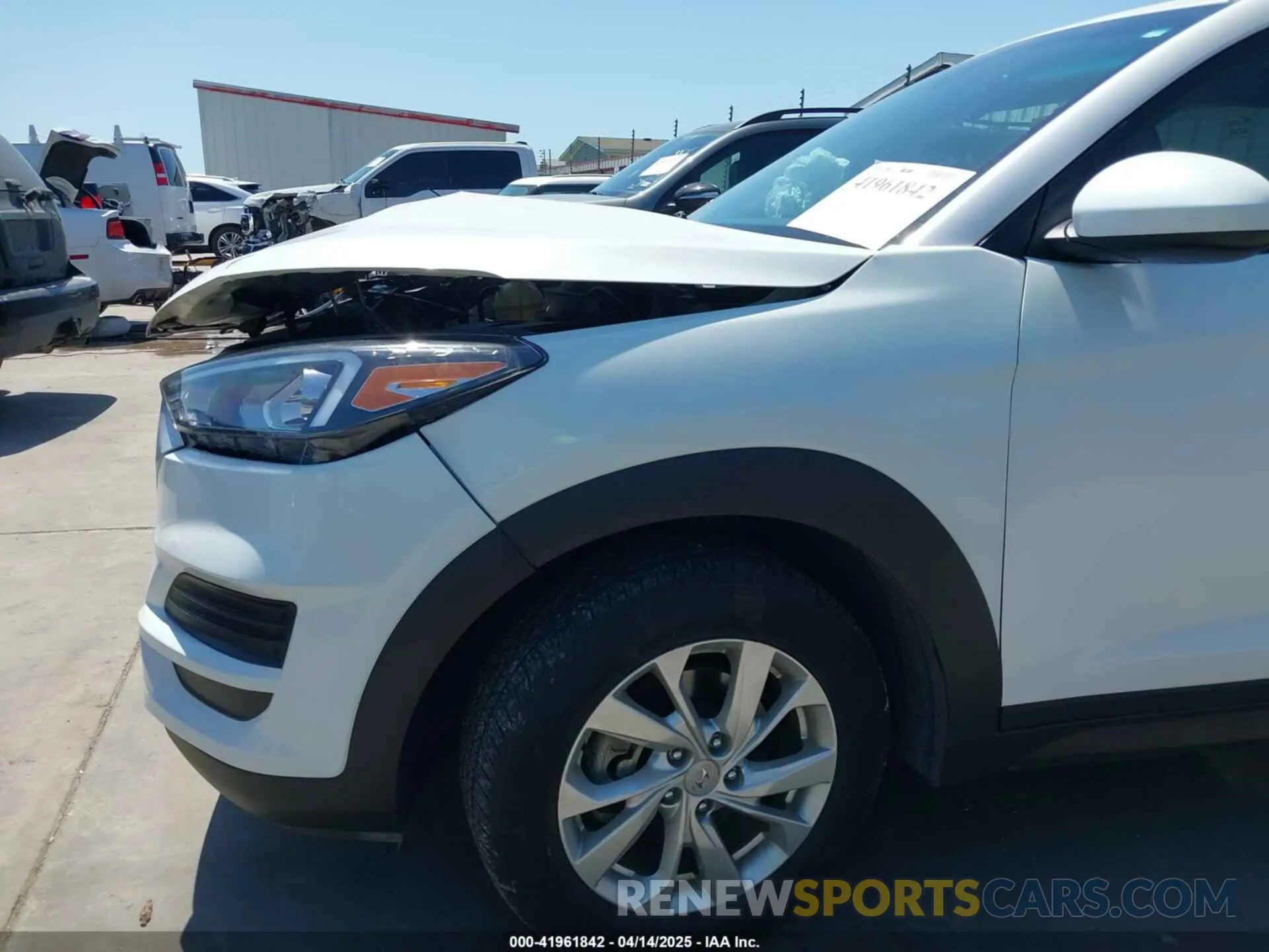 18 Photograph of a damaged car KM8J23A44KU914504 HYUNDAI TUCSON 2019