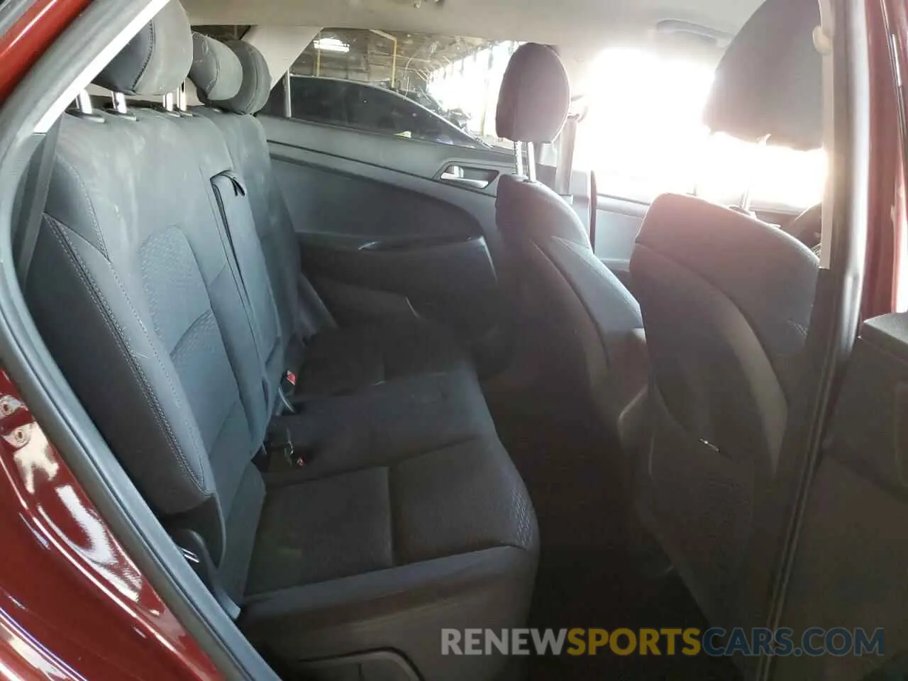 10 Photograph of a damaged car KM8J23A44KU931786 HYUNDAI TUCSON 2019