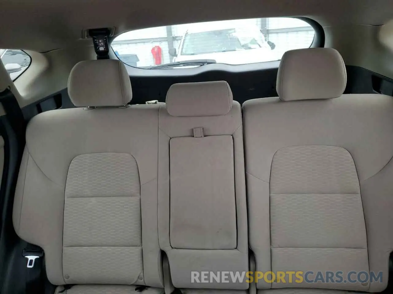 10 Photograph of a damaged car KM8J23A45KU036808 HYUNDAI TUCSON 2019