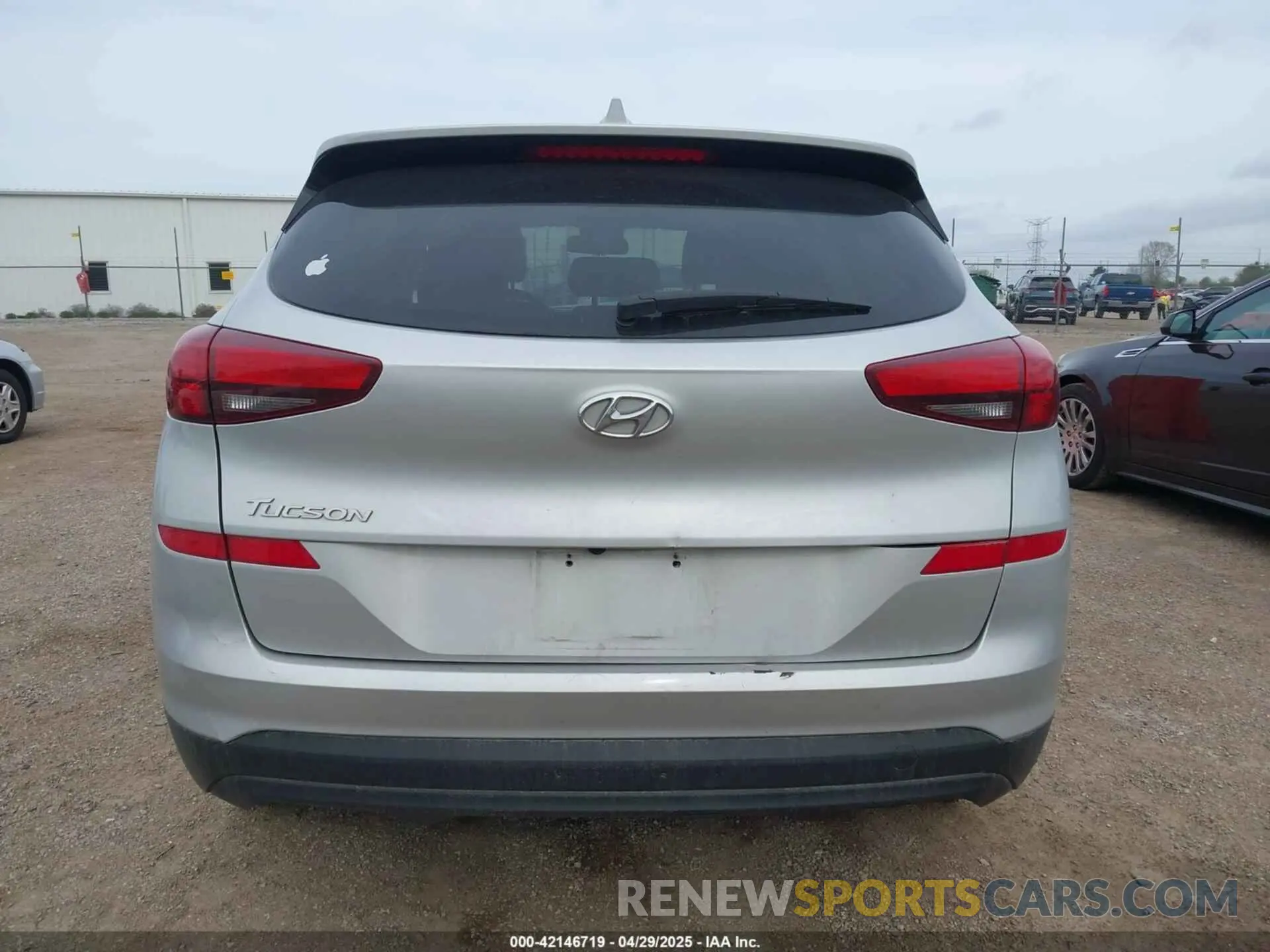 16 Photograph of a damaged car KM8J23A45KU936379 HYUNDAI TUCSON 2019