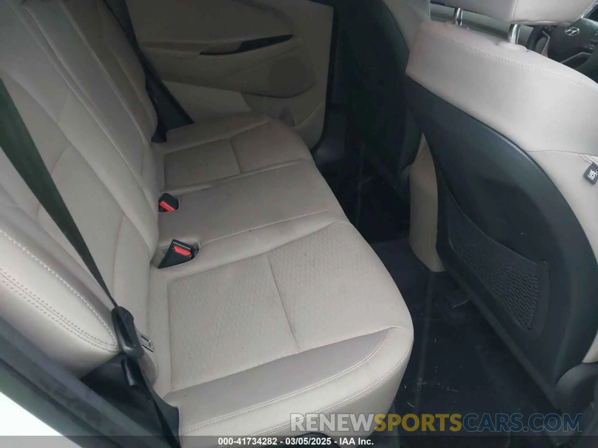 8 Photograph of a damaged car KM8J23A45KU962903 HYUNDAI TUCSON 2019