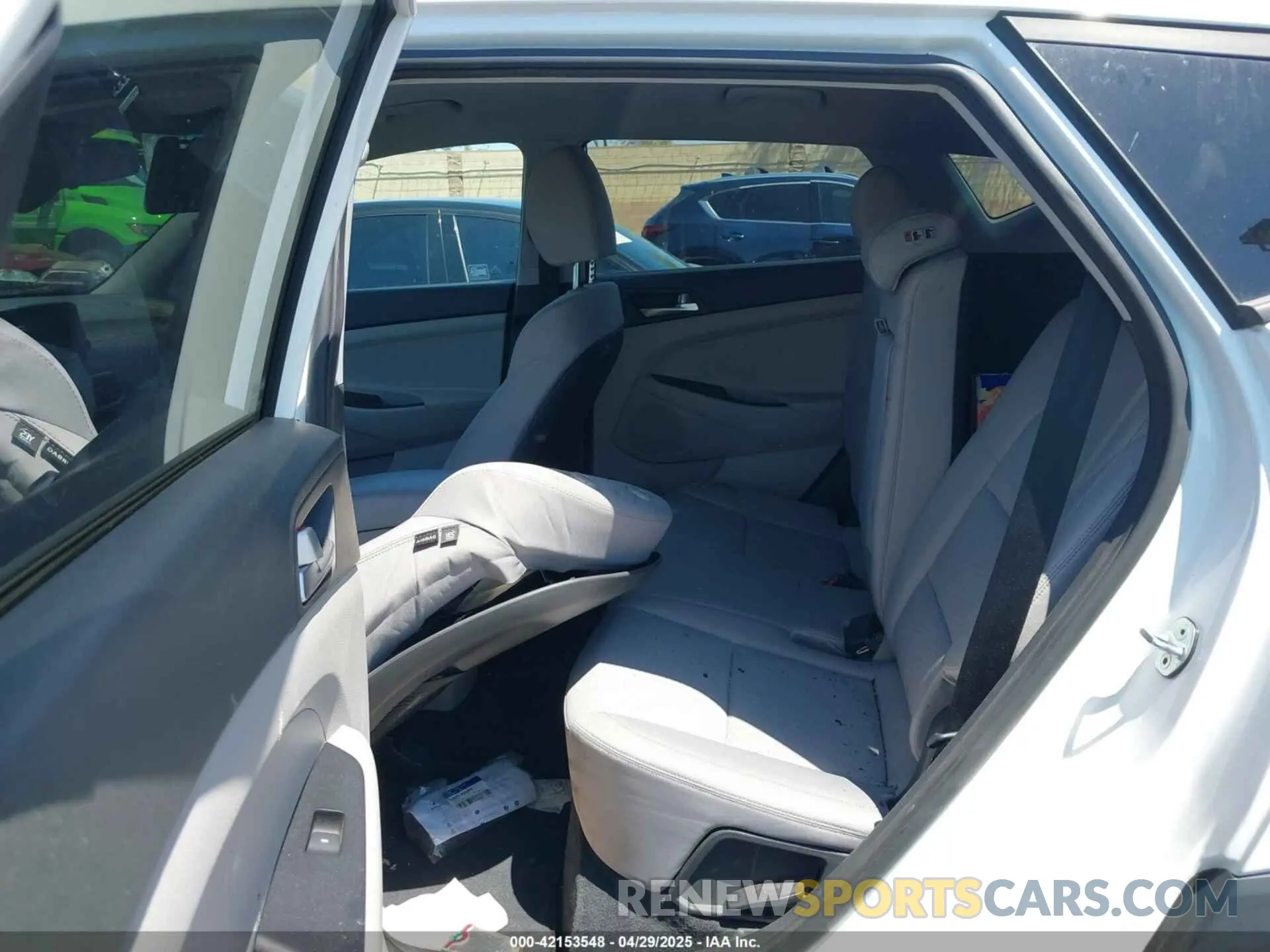 8 Photograph of a damaged car KM8J23A46KU052581 HYUNDAI TUCSON 2019