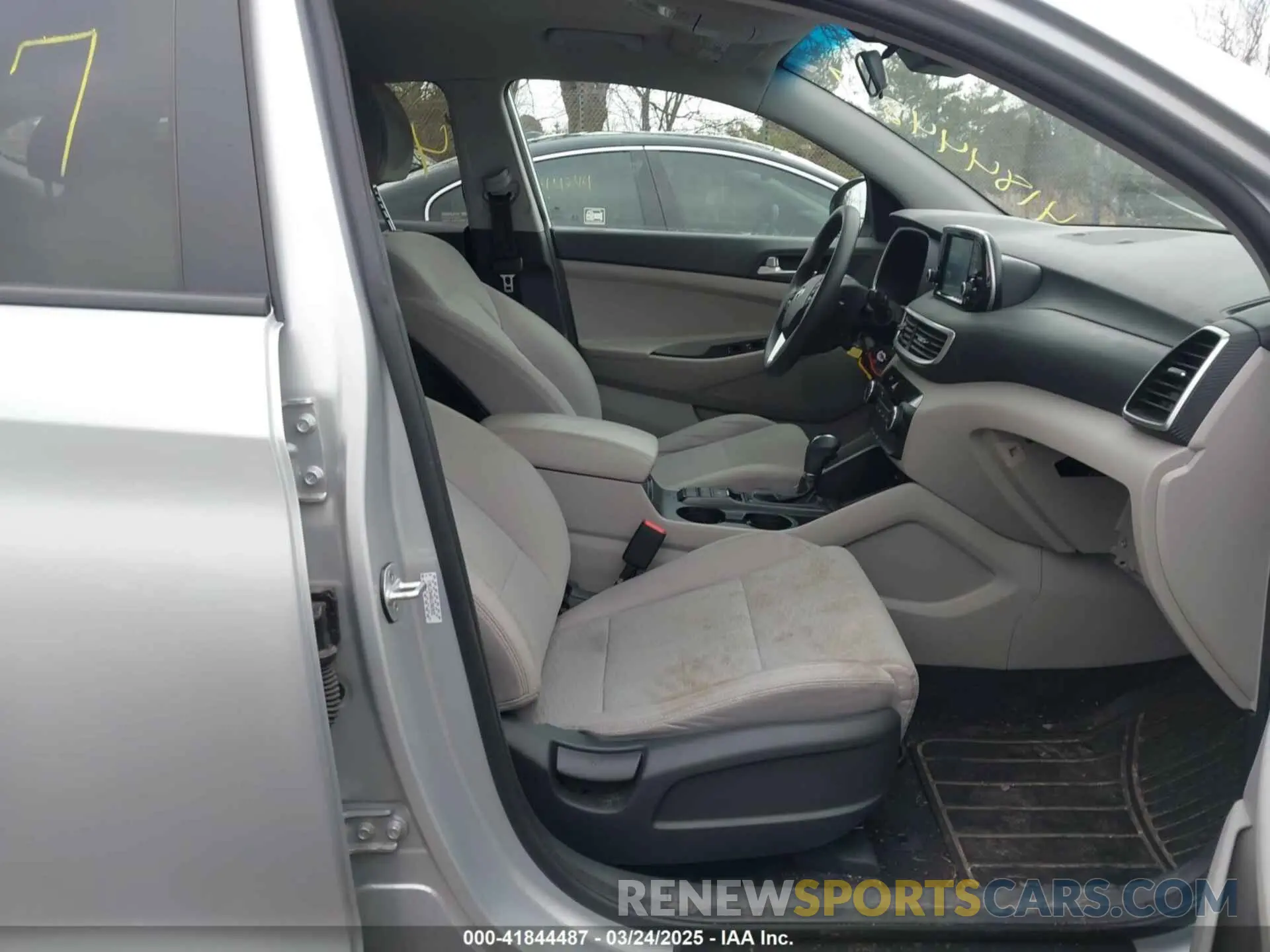 5 Photograph of a damaged car KM8J23A46KU902032 HYUNDAI TUCSON 2019