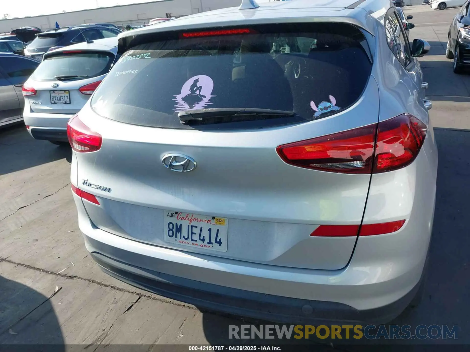 17 Photograph of a damaged car KM8J23A46KU953305 HYUNDAI TUCSON 2019