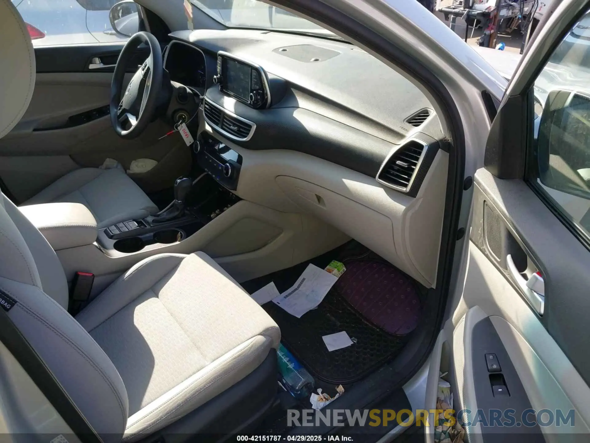 5 Photograph of a damaged car KM8J23A46KU953305 HYUNDAI TUCSON 2019