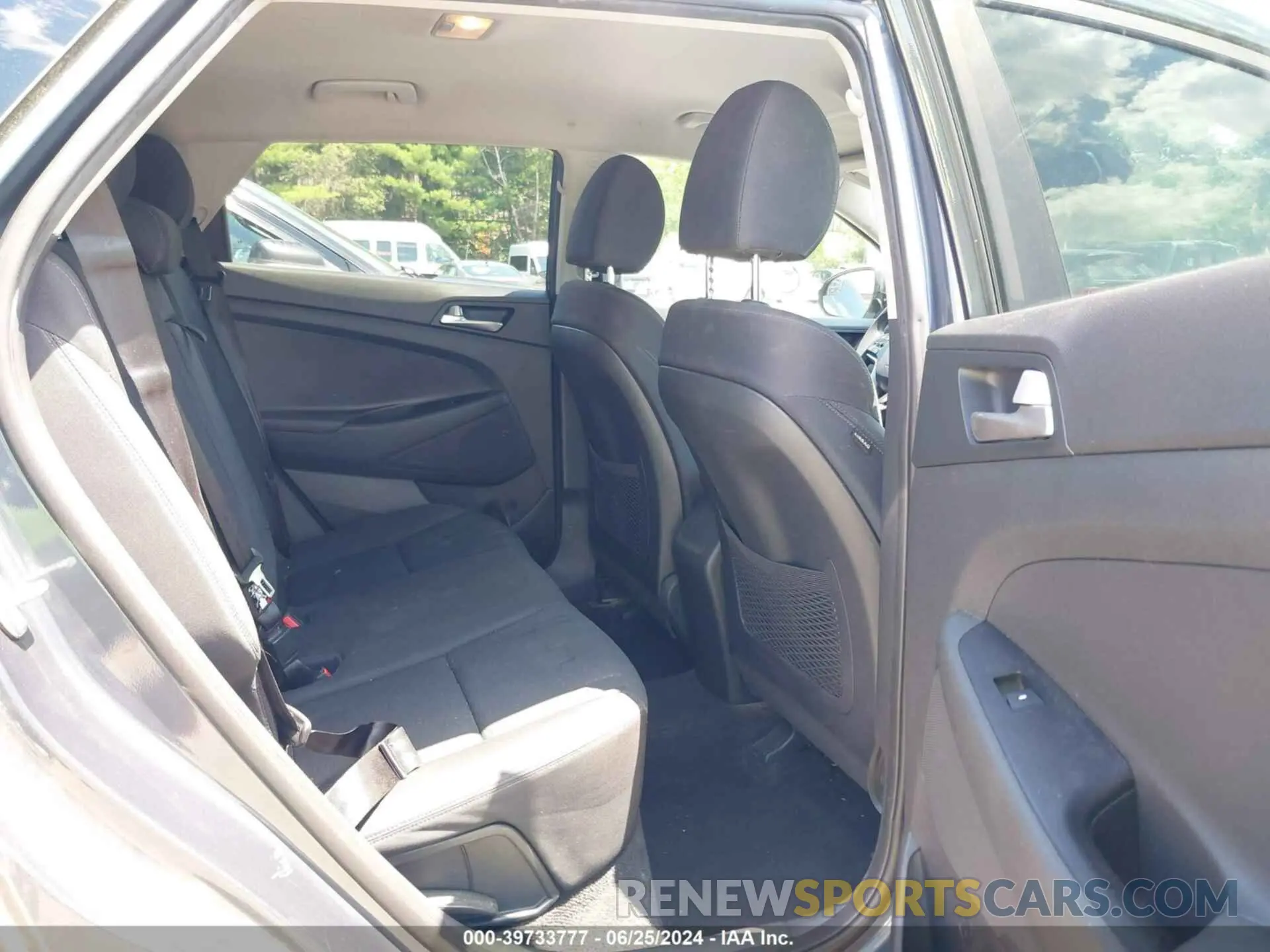 8 Photograph of a damaged car KM8J23A47KU886763 HYUNDAI TUCSON 2019