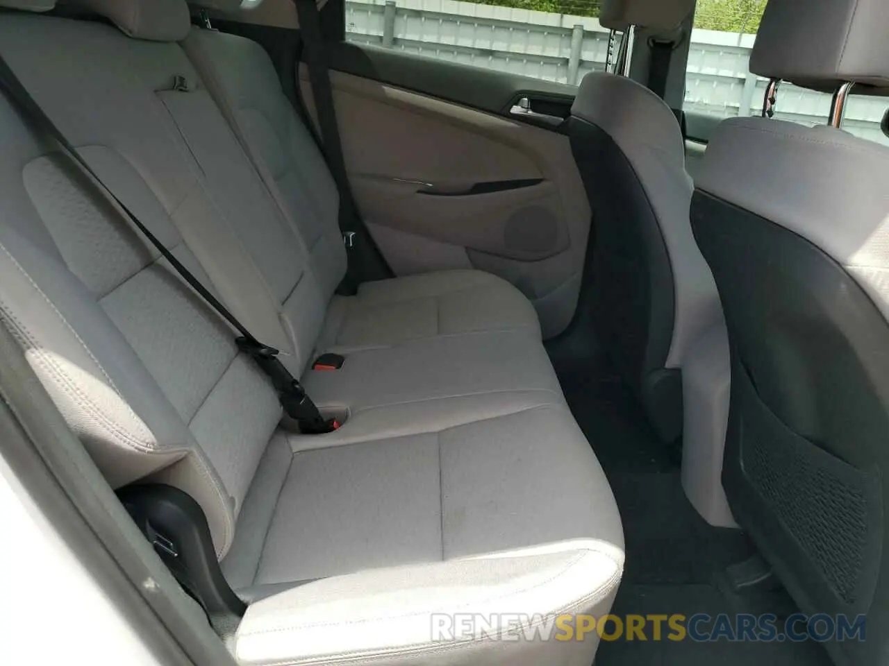 11 Photograph of a damaged car KM8J23A47KU889114 HYUNDAI TUCSON 2019