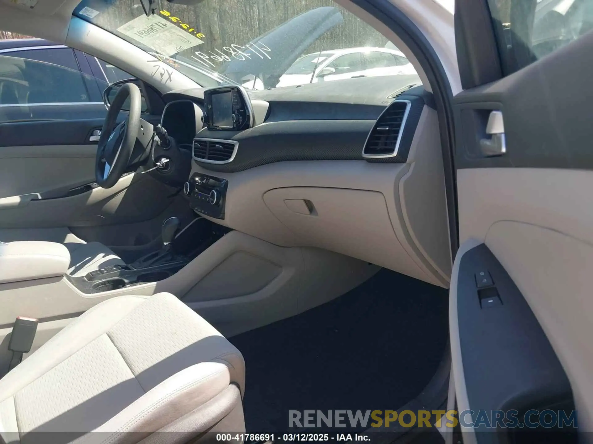 5 Photograph of a damaged car KM8J23A47KU913802 HYUNDAI TUCSON 2019