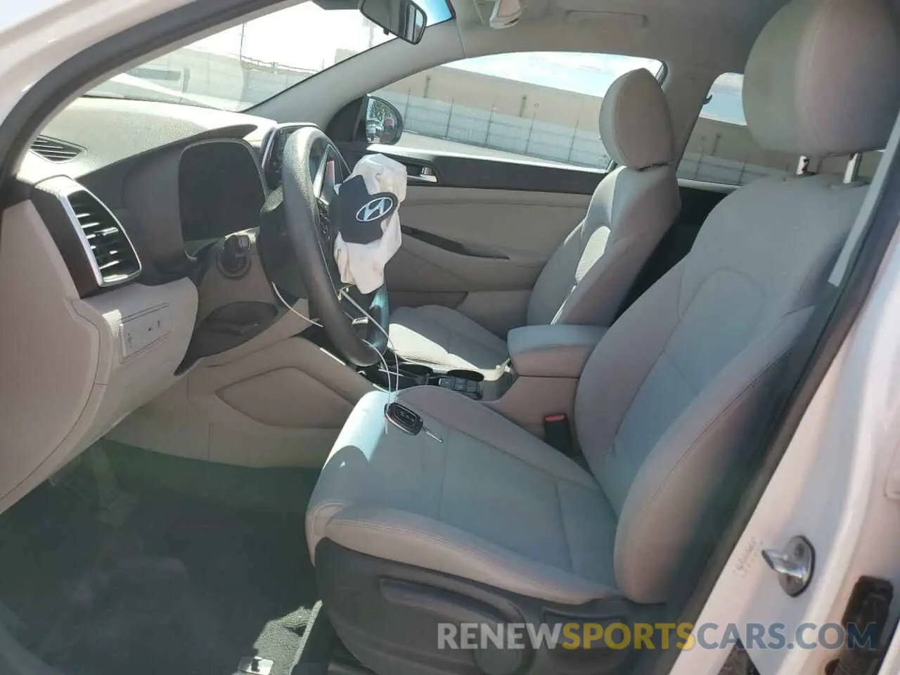 7 Photograph of a damaged car KM8J23A47KU986412 HYUNDAI TUCSON 2019