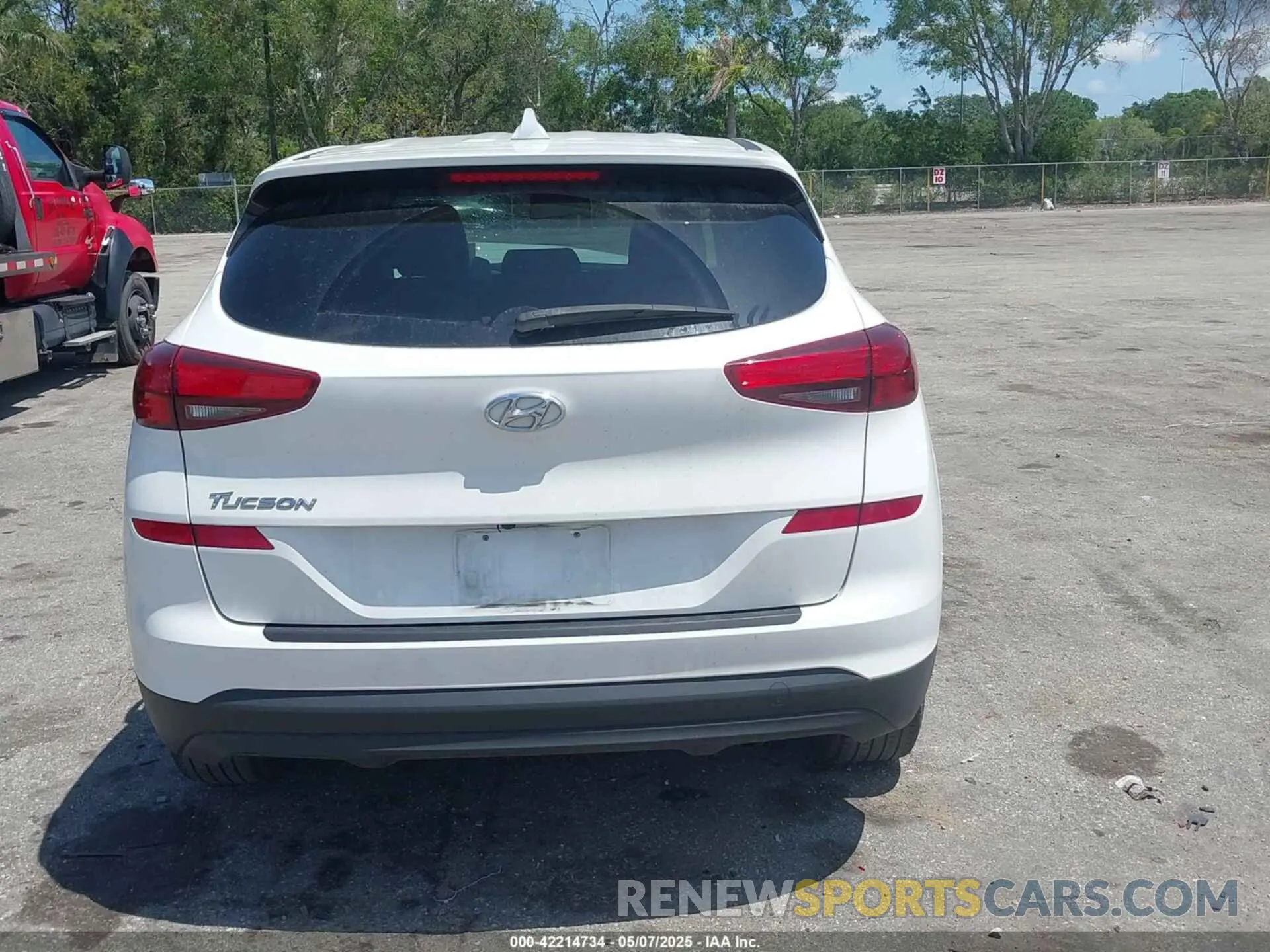 16 Photograph of a damaged car KM8J23A48KU055515 HYUNDAI TUCSON 2019