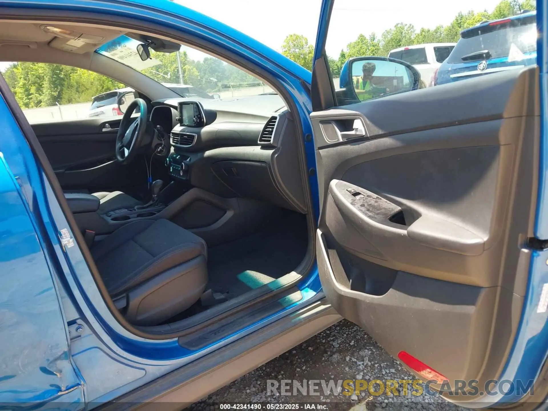 18 Photograph of a damaged car KM8J23A48KU894712 HYUNDAI TUCSON 2019