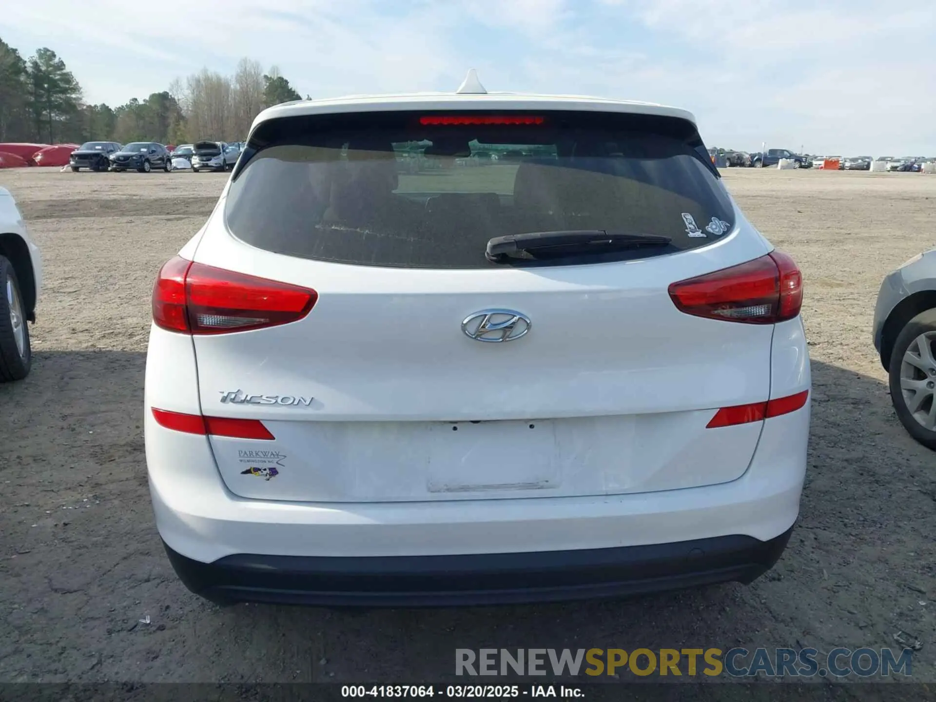 17 Photograph of a damaged car KM8J23A49KU021342 HYUNDAI TUCSON 2019