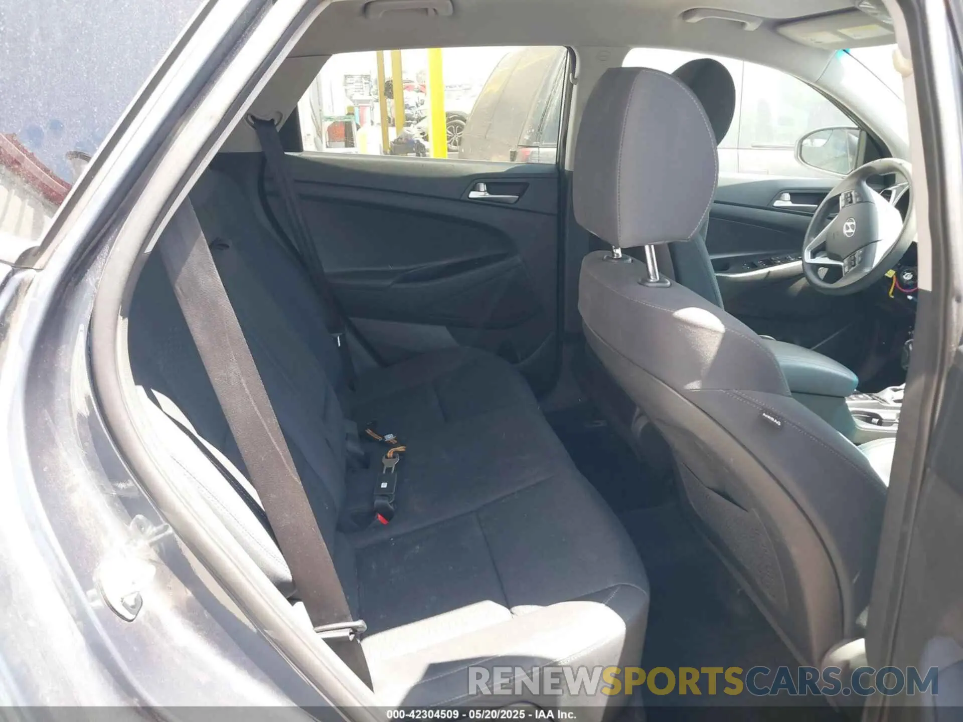 8 Photograph of a damaged car KM8J23A49KU942492 HYUNDAI TUCSON 2019
