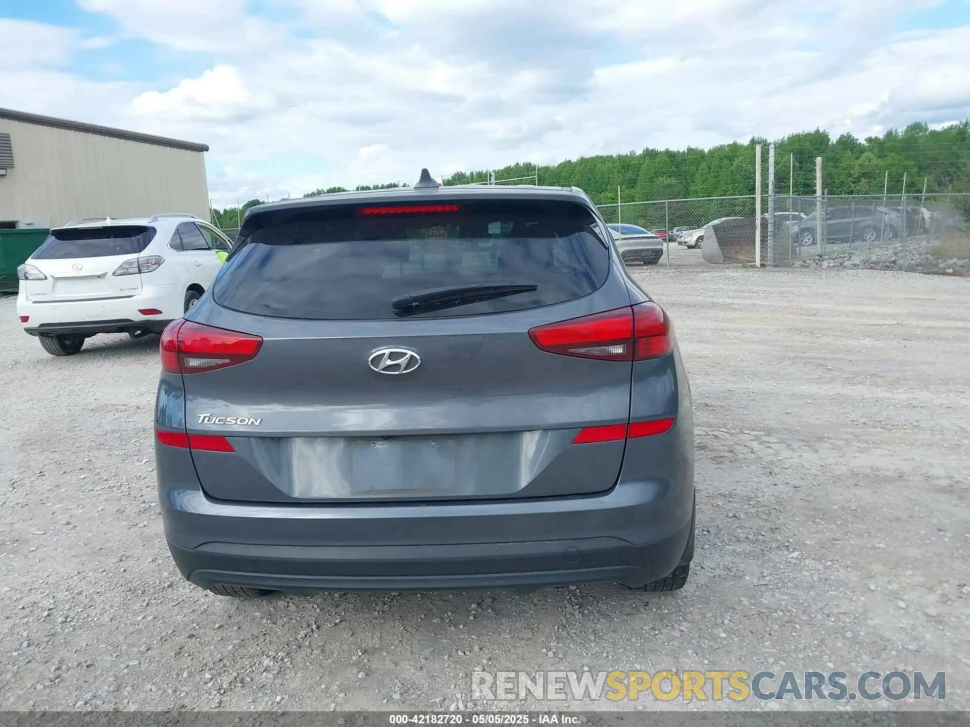 16 Photograph of a damaged car KM8J23A4XKU059307 HYUNDAI TUCSON 2019