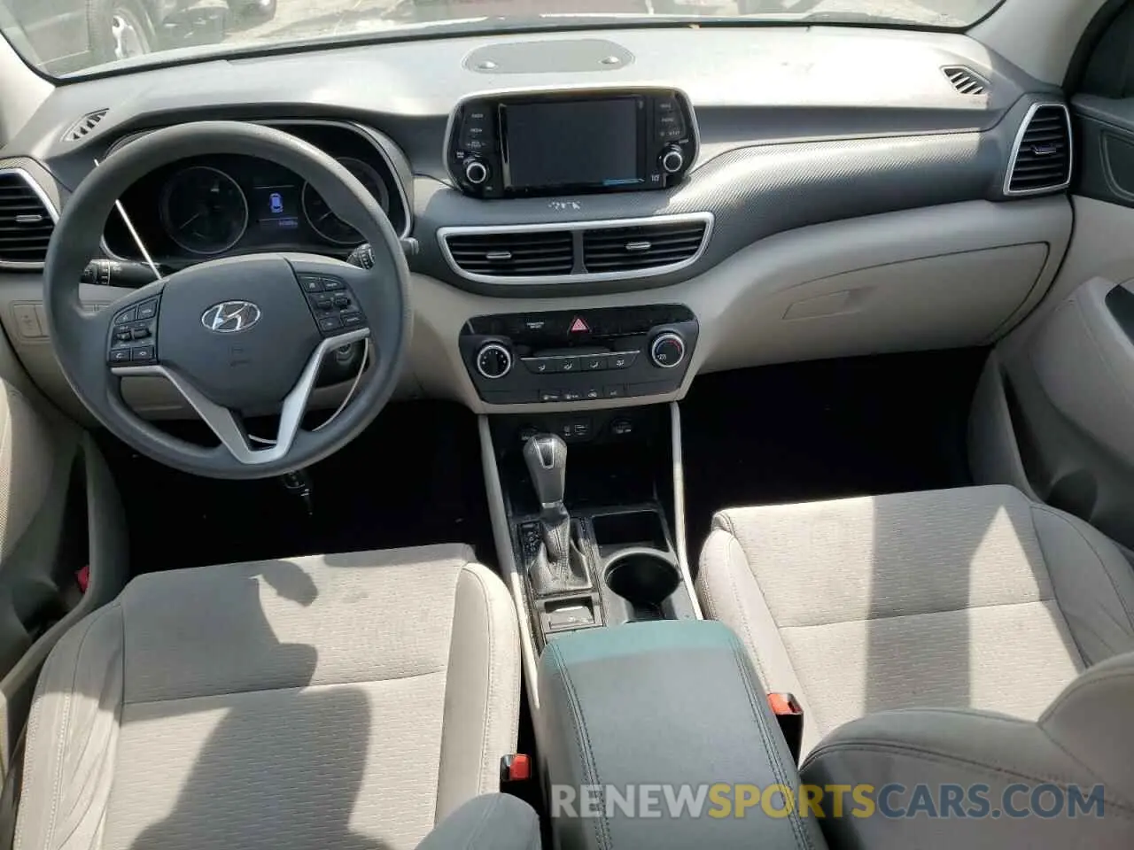 8 Photograph of a damaged car KM8J23A4XKU918377 HYUNDAI TUCSON 2019