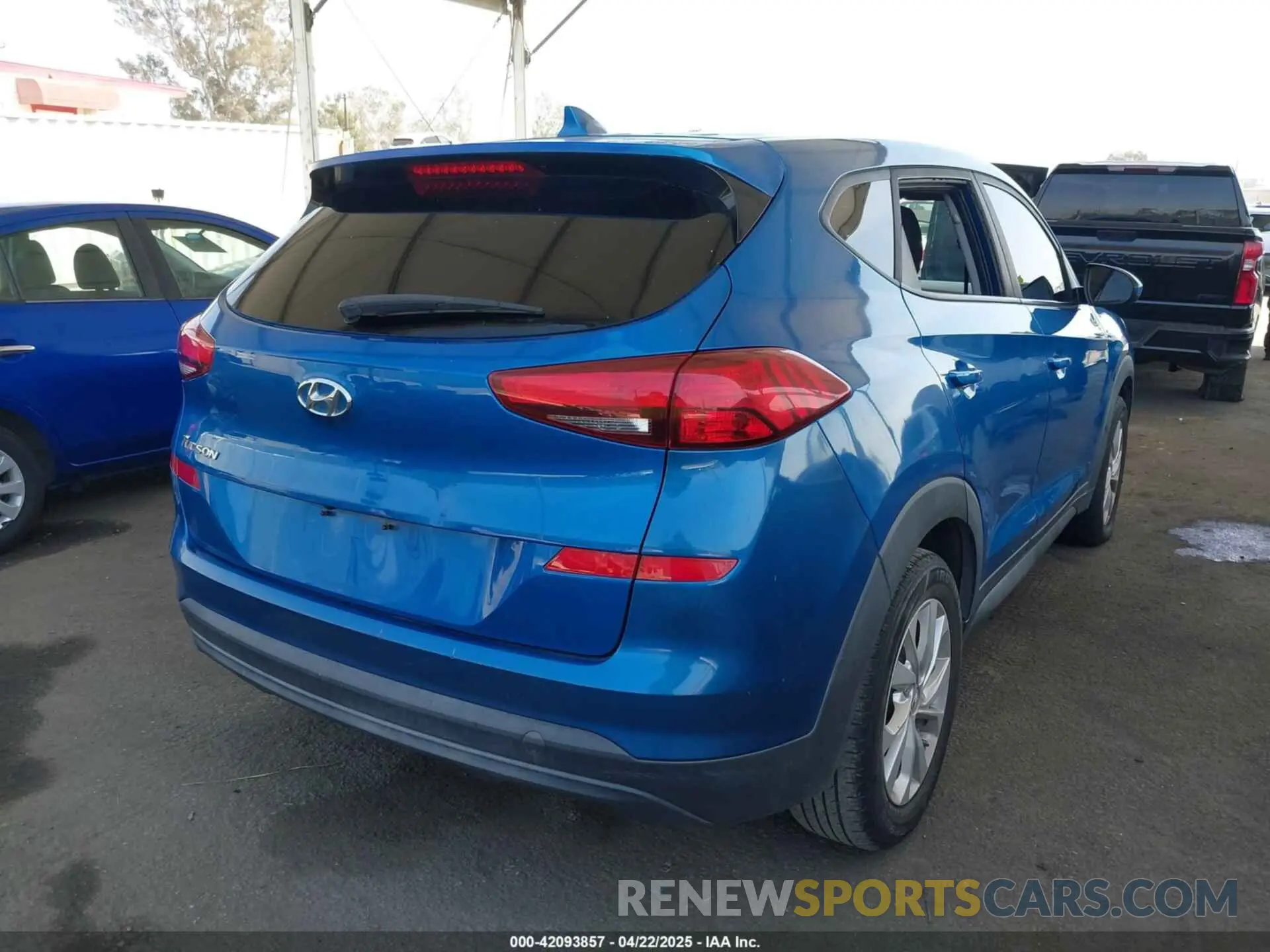 4 Photograph of a damaged car KM8J23A4XKU950083 HYUNDAI TUCSON 2019