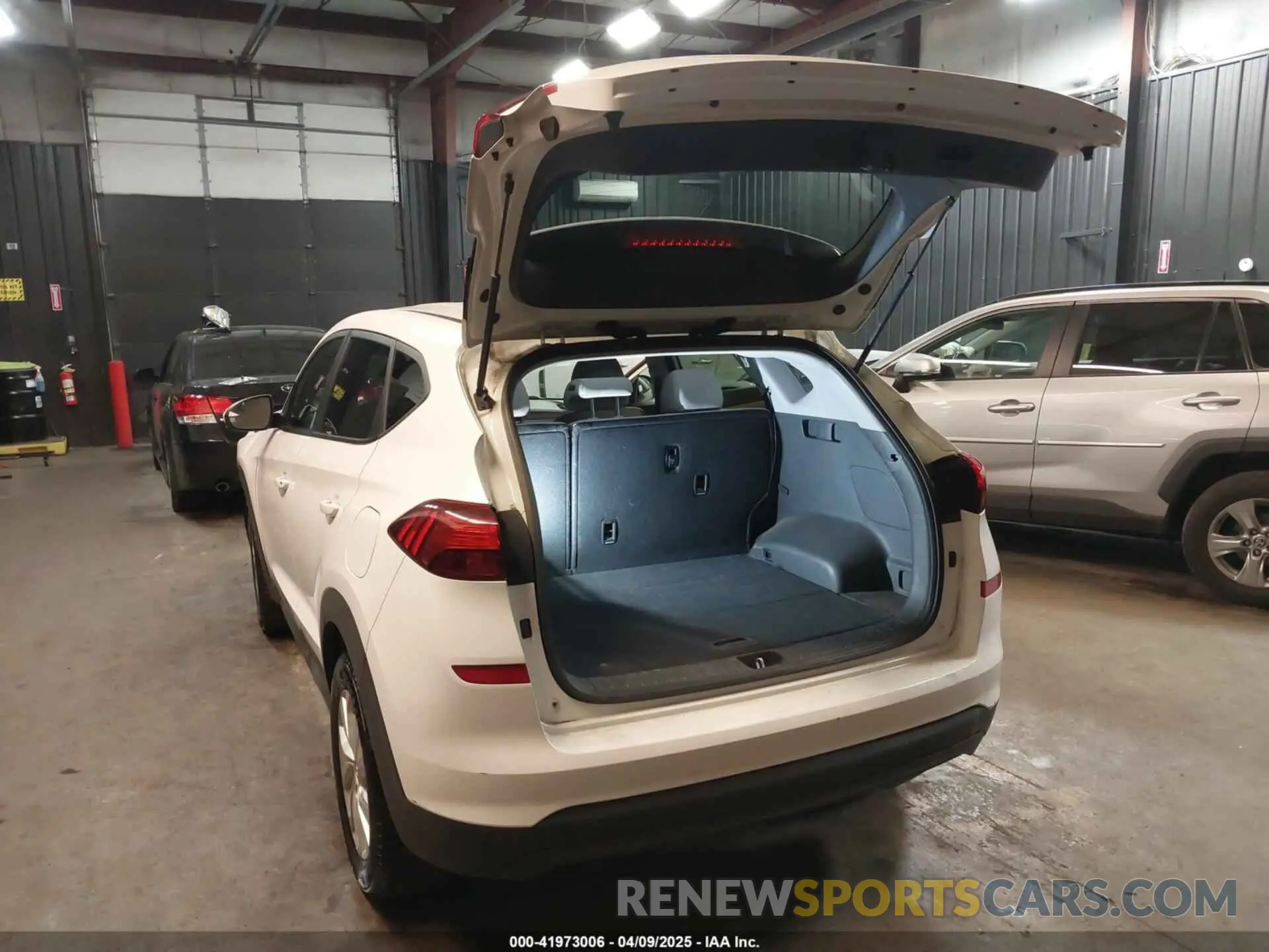 3 Photograph of a damaged car KM8J23A4XKU953887 HYUNDAI TUCSON 2019
