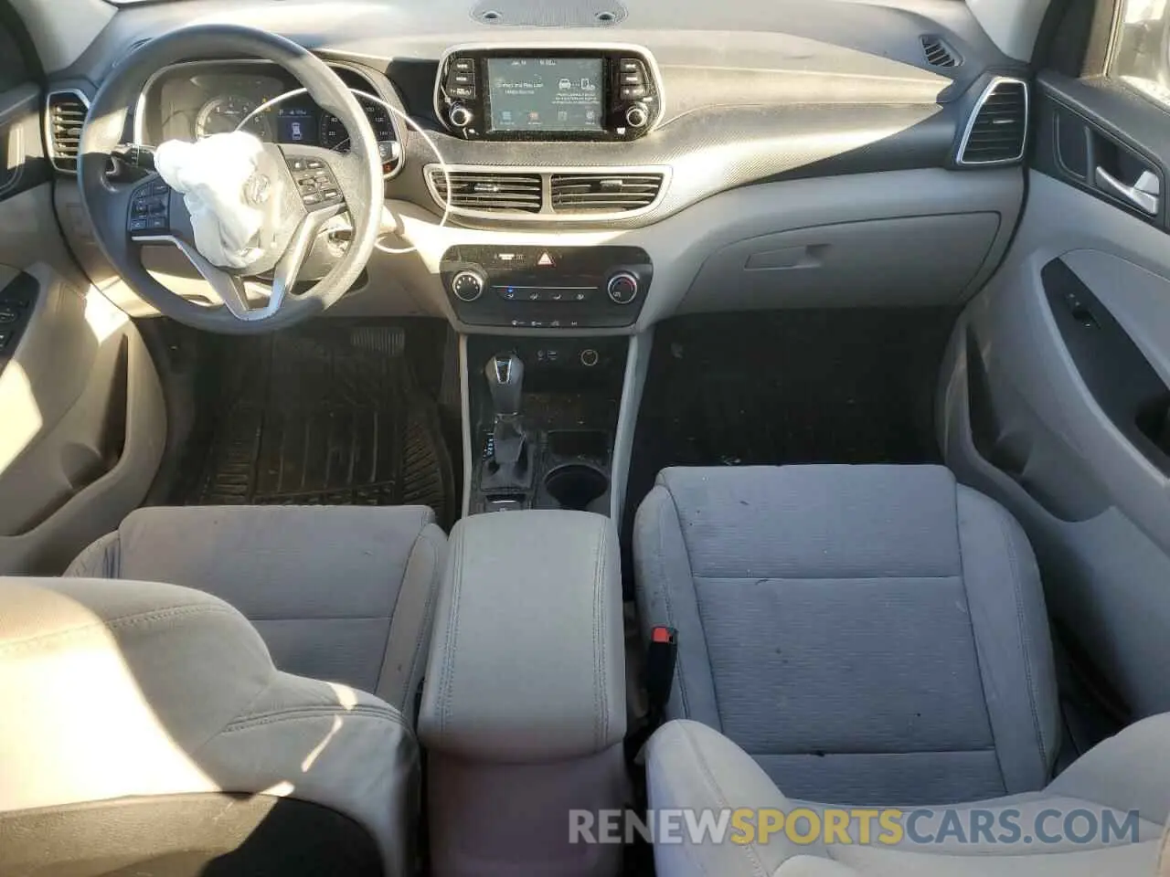8 Photograph of a damaged car KM8J2CA40KU941831 HYUNDAI TUCSON 2019