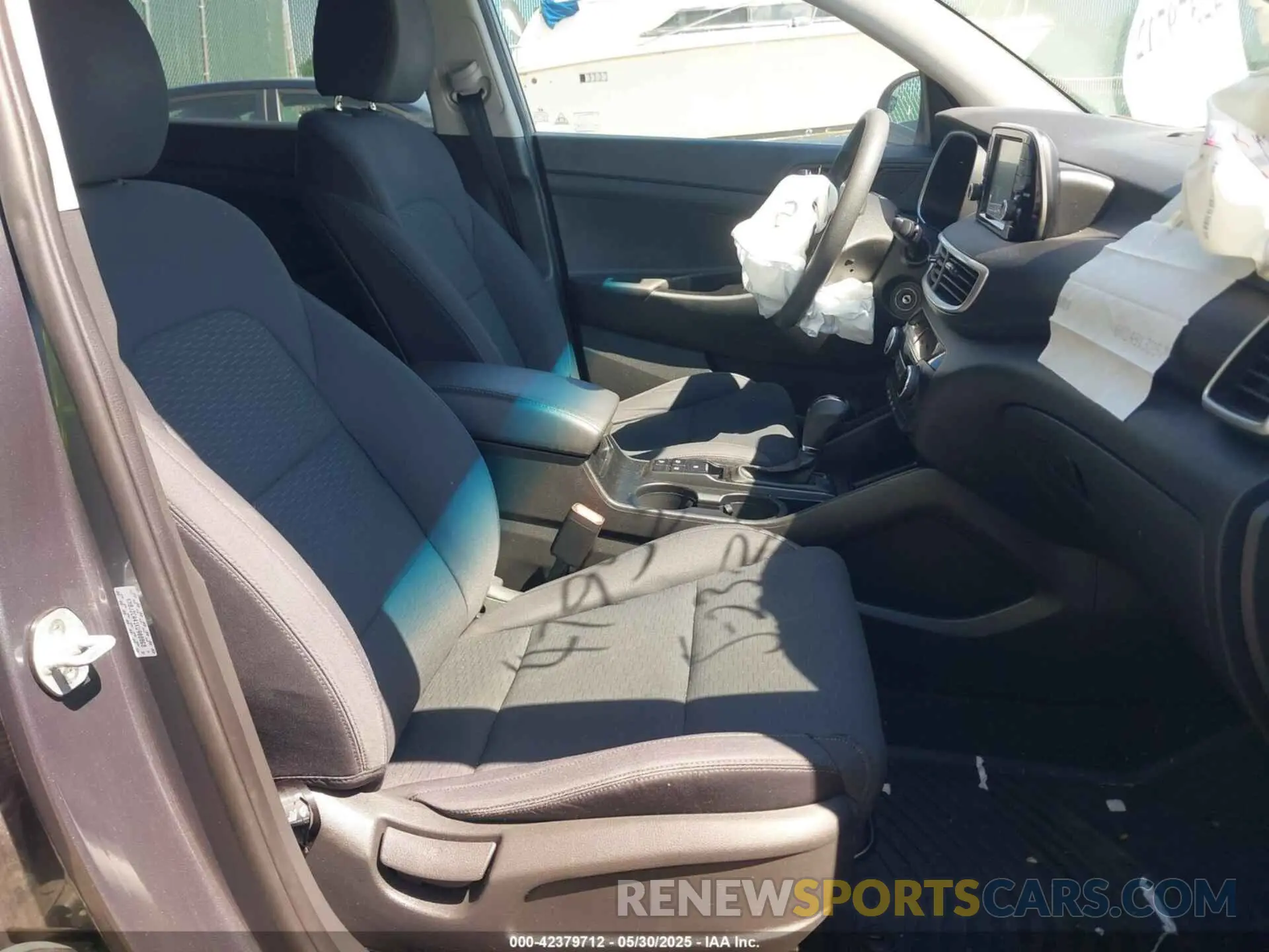 5 Photograph of a damaged car KM8J2CA41KU908868 HYUNDAI TUCSON 2019
