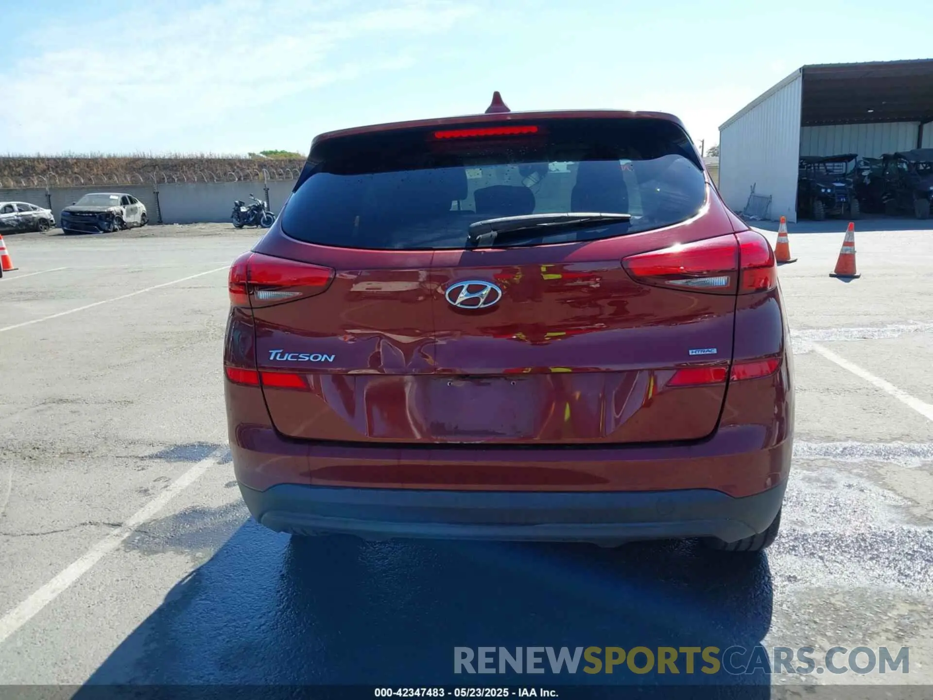 16 Photograph of a damaged car KM8J2CA41KU914007 HYUNDAI TUCSON 2019