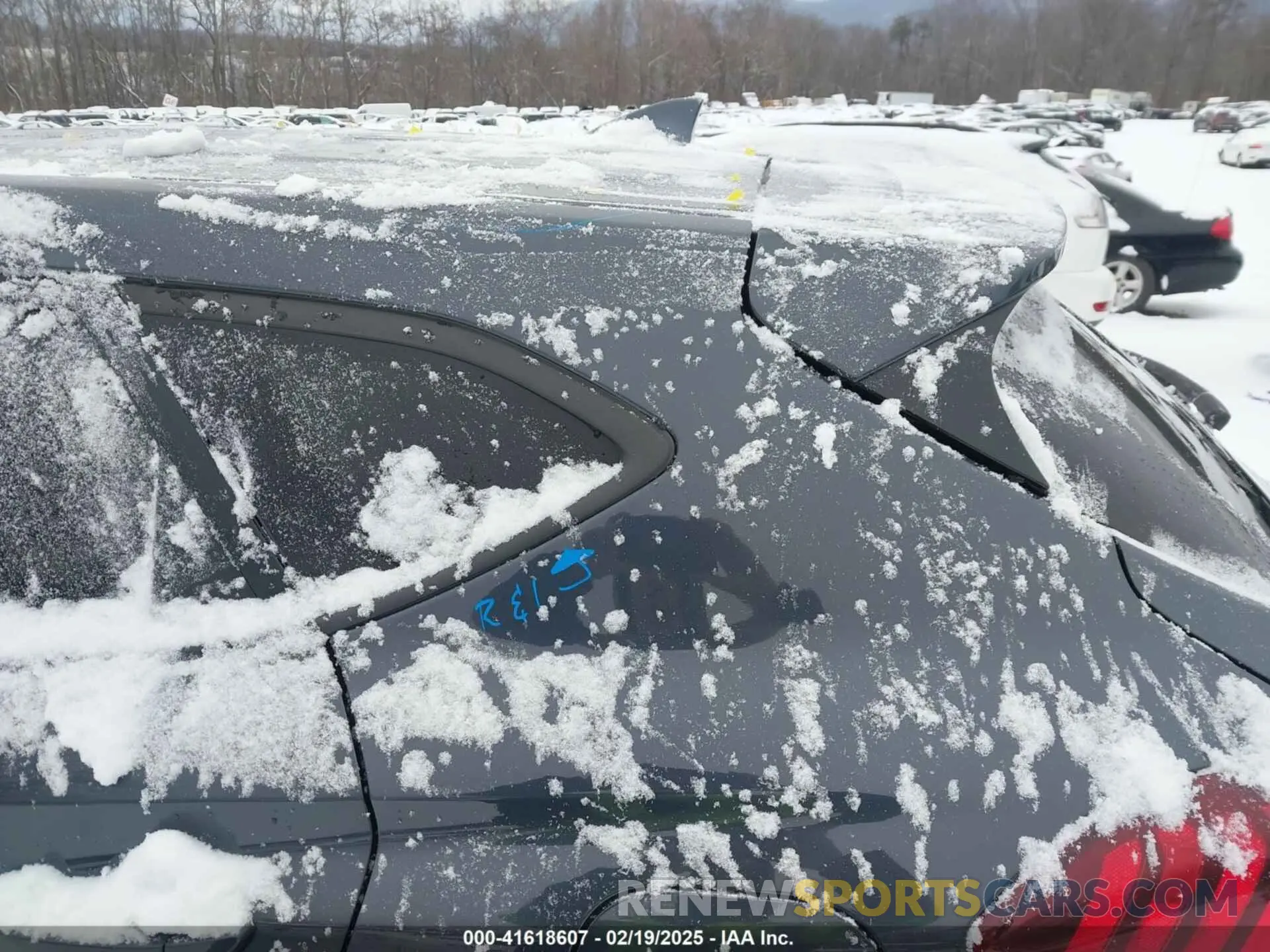 19 Photograph of a damaged car KM8J2CA41KU939022 HYUNDAI TUCSON 2019