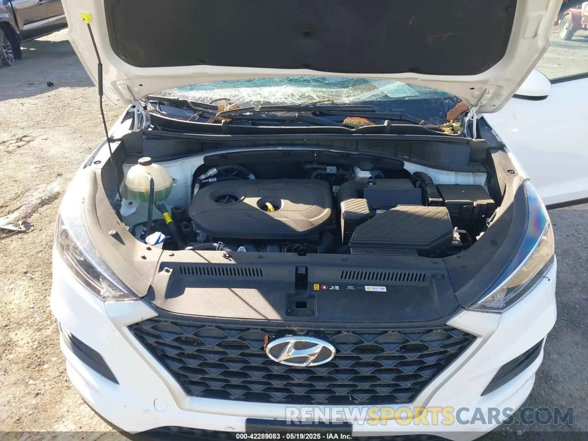 10 Photograph of a damaged car KM8J2CA42KU006763 HYUNDAI TUCSON 2019