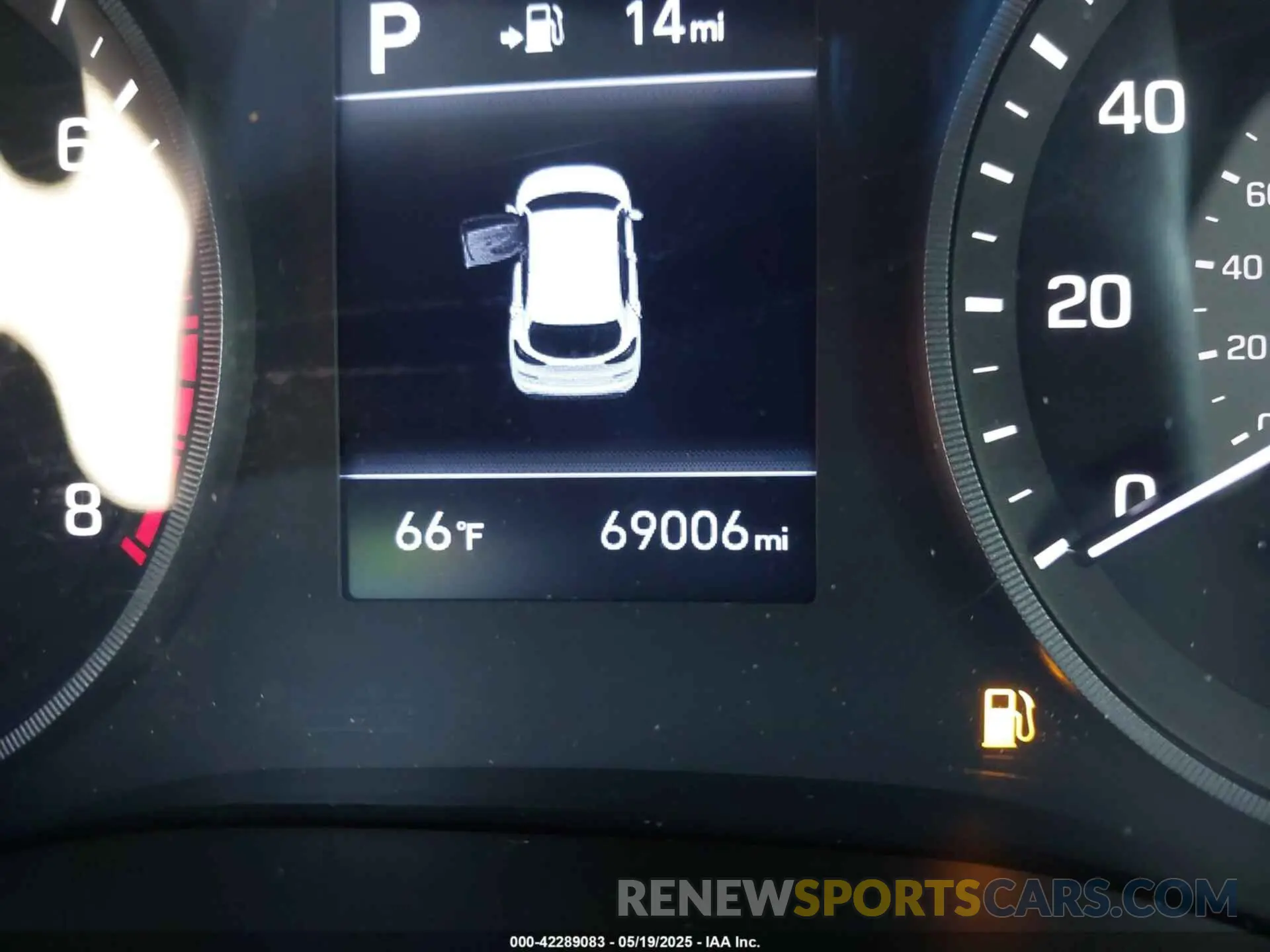 15 Photograph of a damaged car KM8J2CA42KU006763 HYUNDAI TUCSON 2019