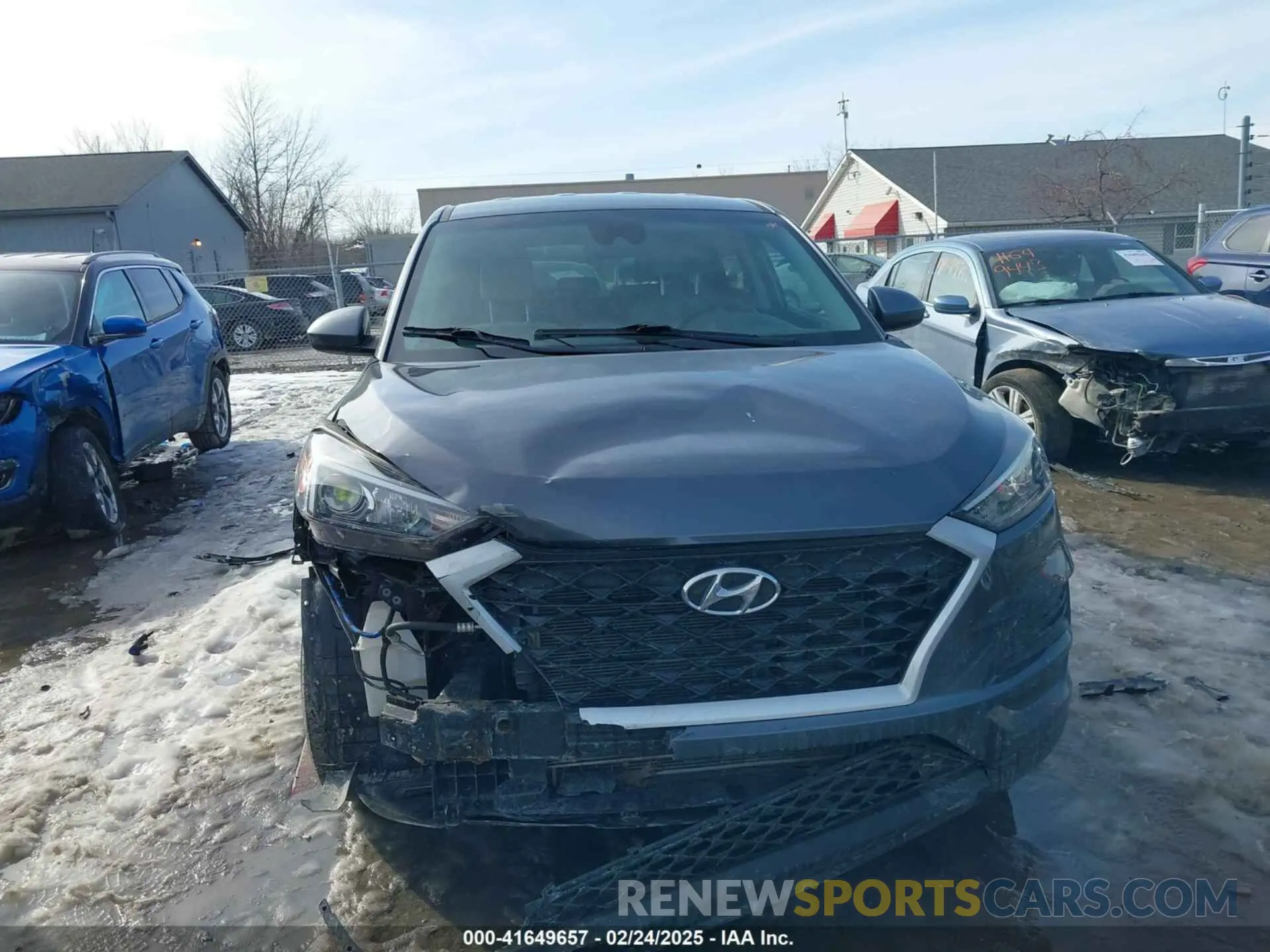 11 Photograph of a damaged car KM8J2CA42KU053551 HYUNDAI TUCSON 2019