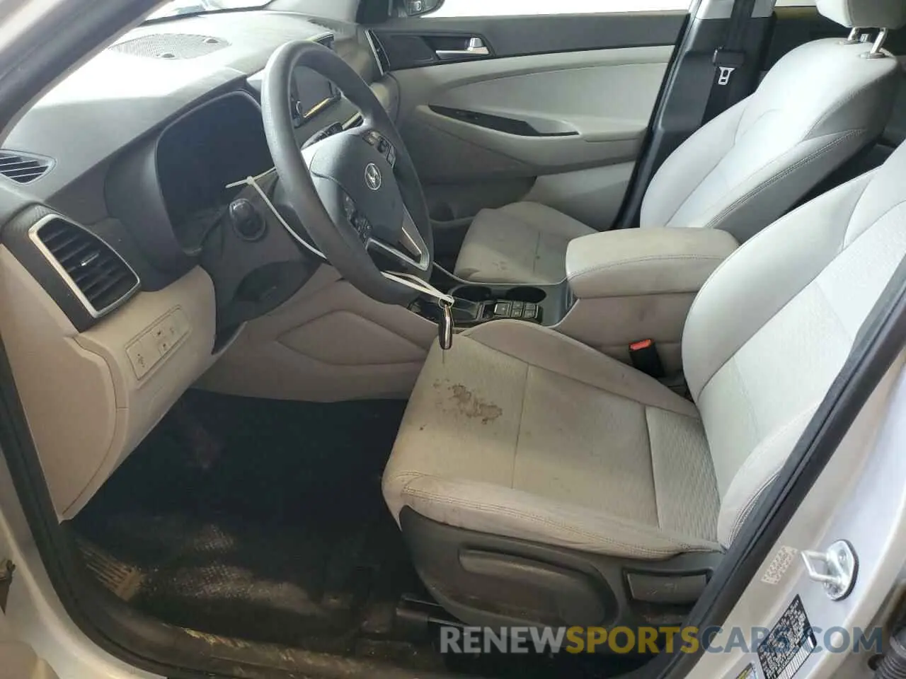 7 Photograph of a damaged car KM8J2CA42KU858658 HYUNDAI TUCSON 2019