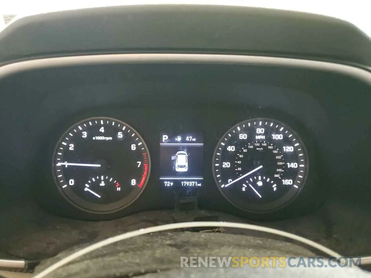 9 Photograph of a damaged car KM8J2CA42KU858658 HYUNDAI TUCSON 2019