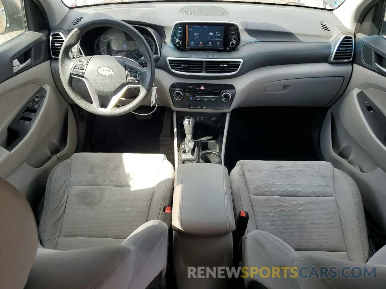 8 Photograph of a damaged car KM8J2CA43KU951625 HYUNDAI TUCSON 2019