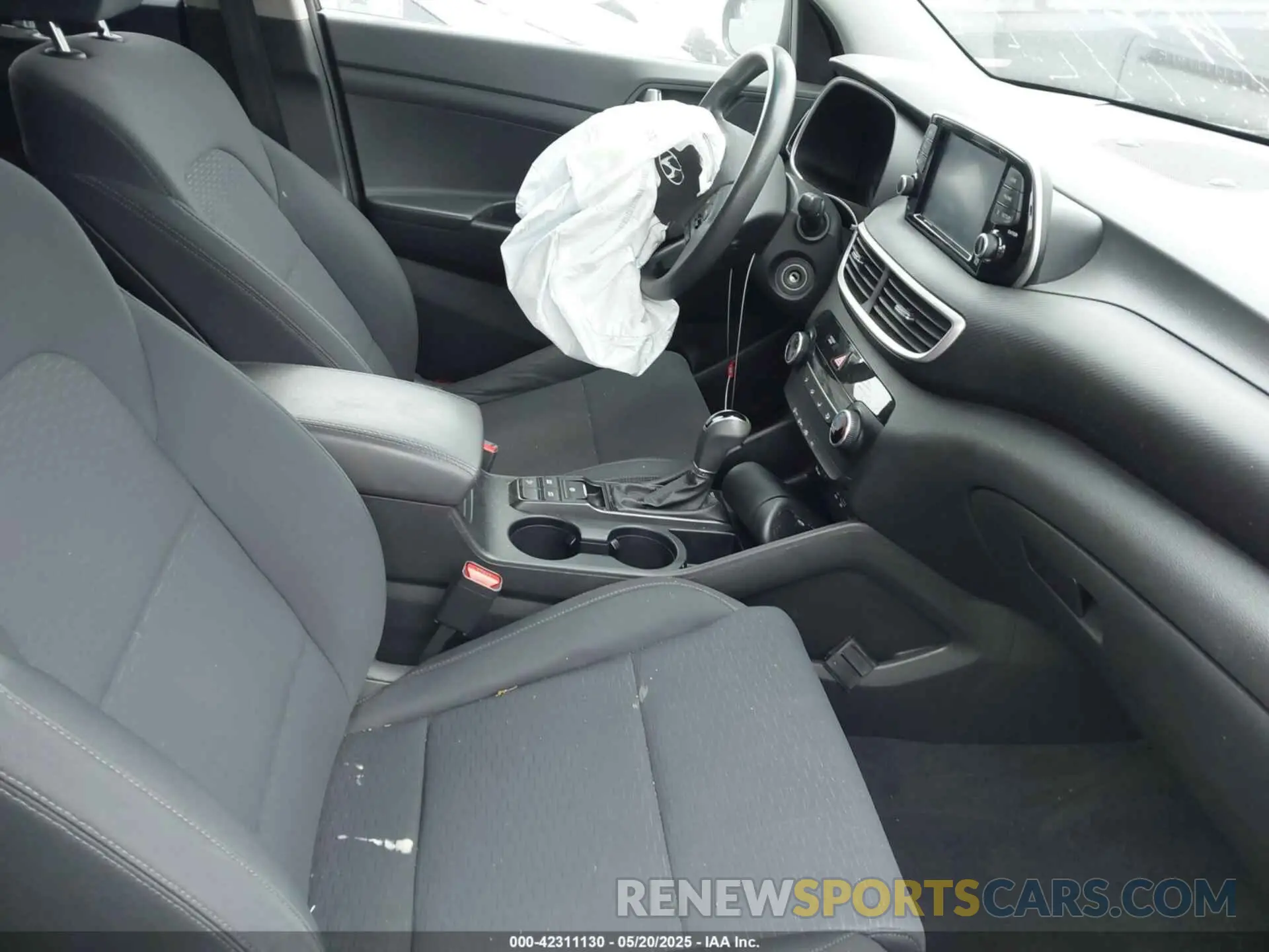 5 Photograph of a damaged car KM8J2CA44KU062266 HYUNDAI TUCSON 2019