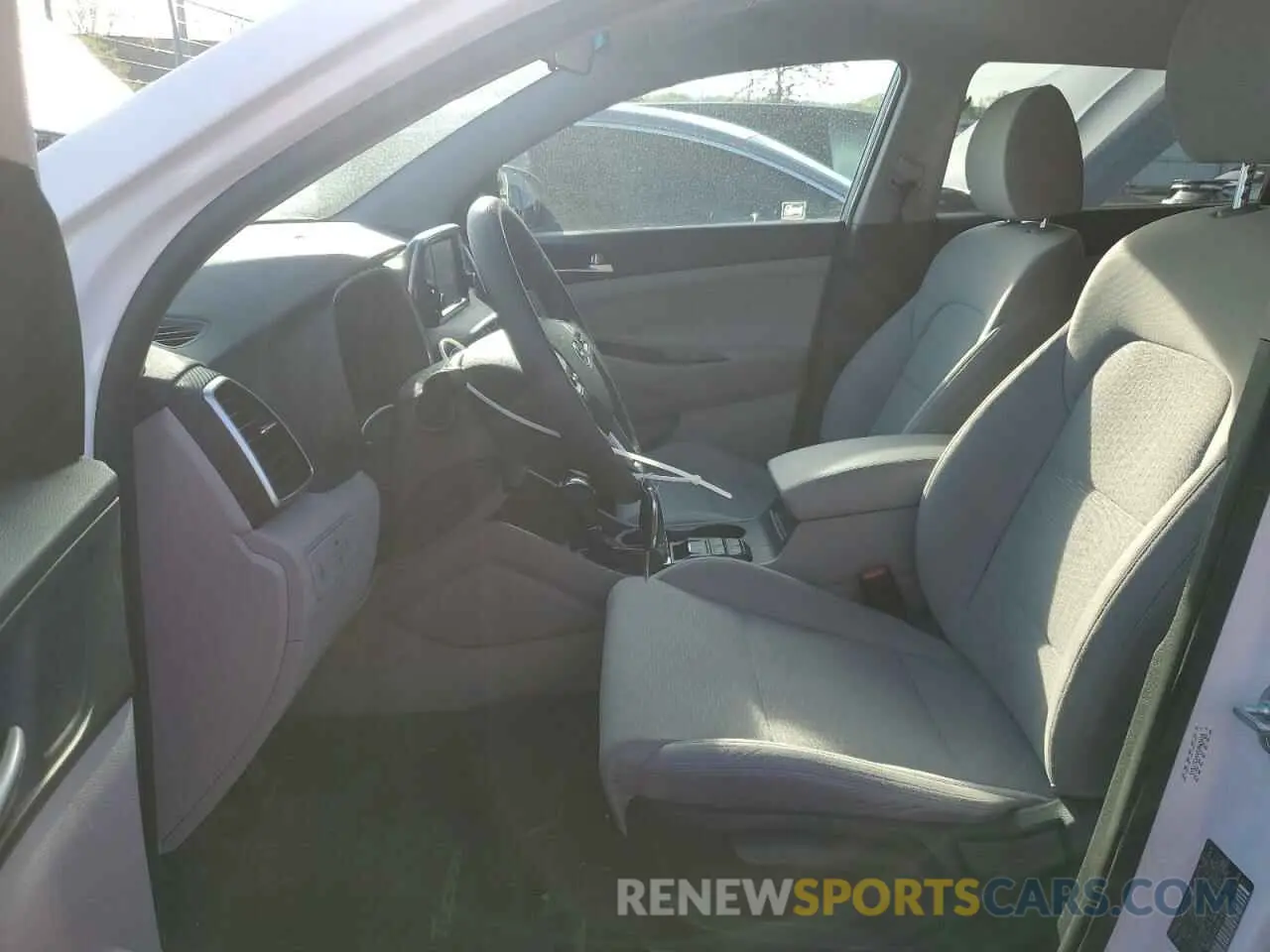 7 Photograph of a damaged car KM8J2CA44KU063420 HYUNDAI TUCSON 2019