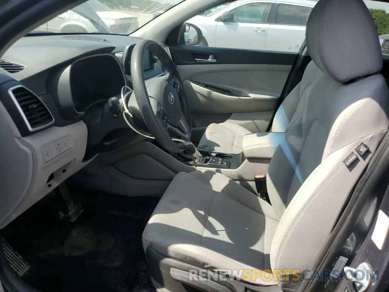 7 Photograph of a damaged car KM8J2CA44KU918424 HYUNDAI TUCSON 2019