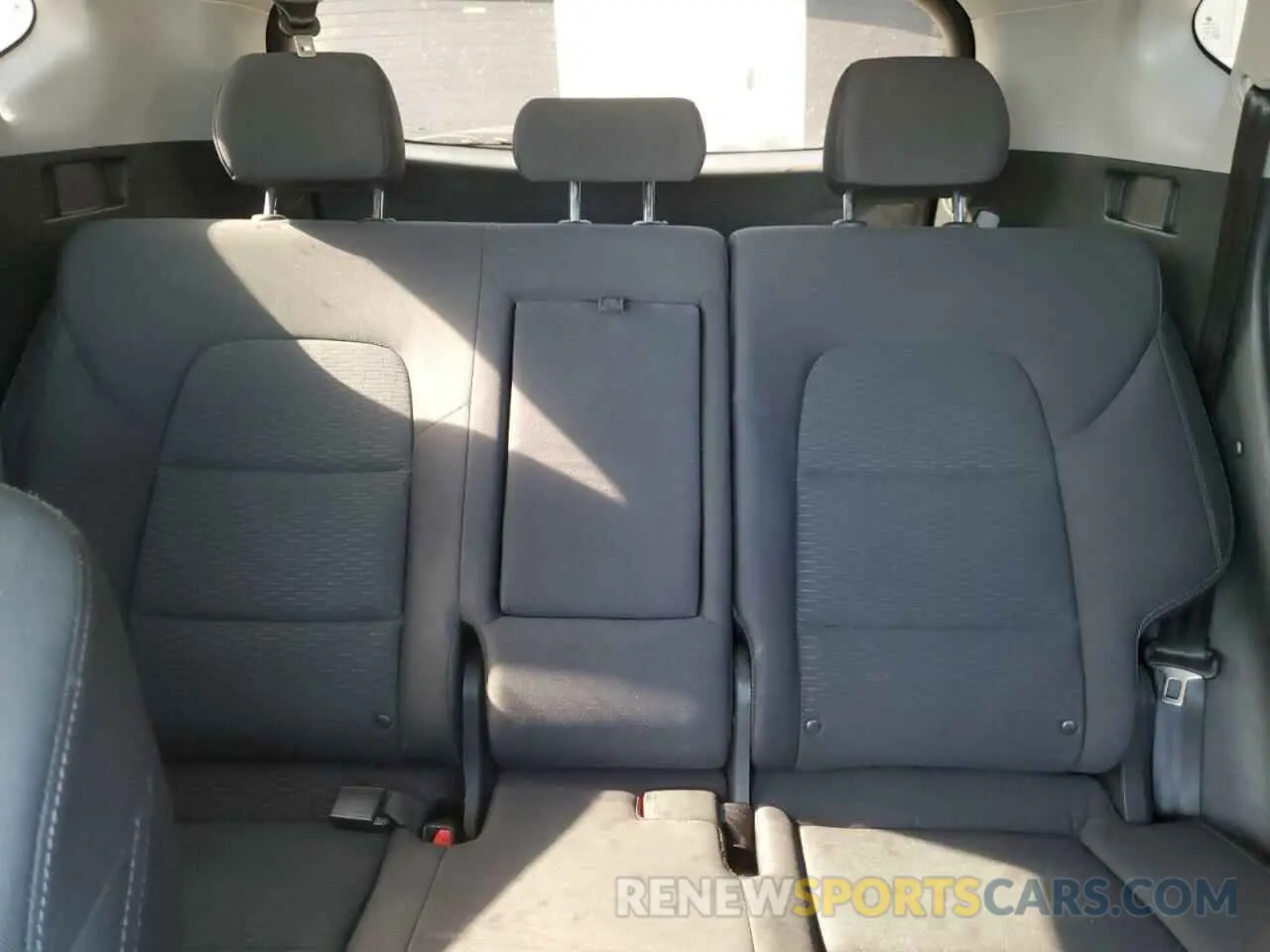 10 Photograph of a damaged car KM8J2CA44KU937913 HYUNDAI TUCSON 2019