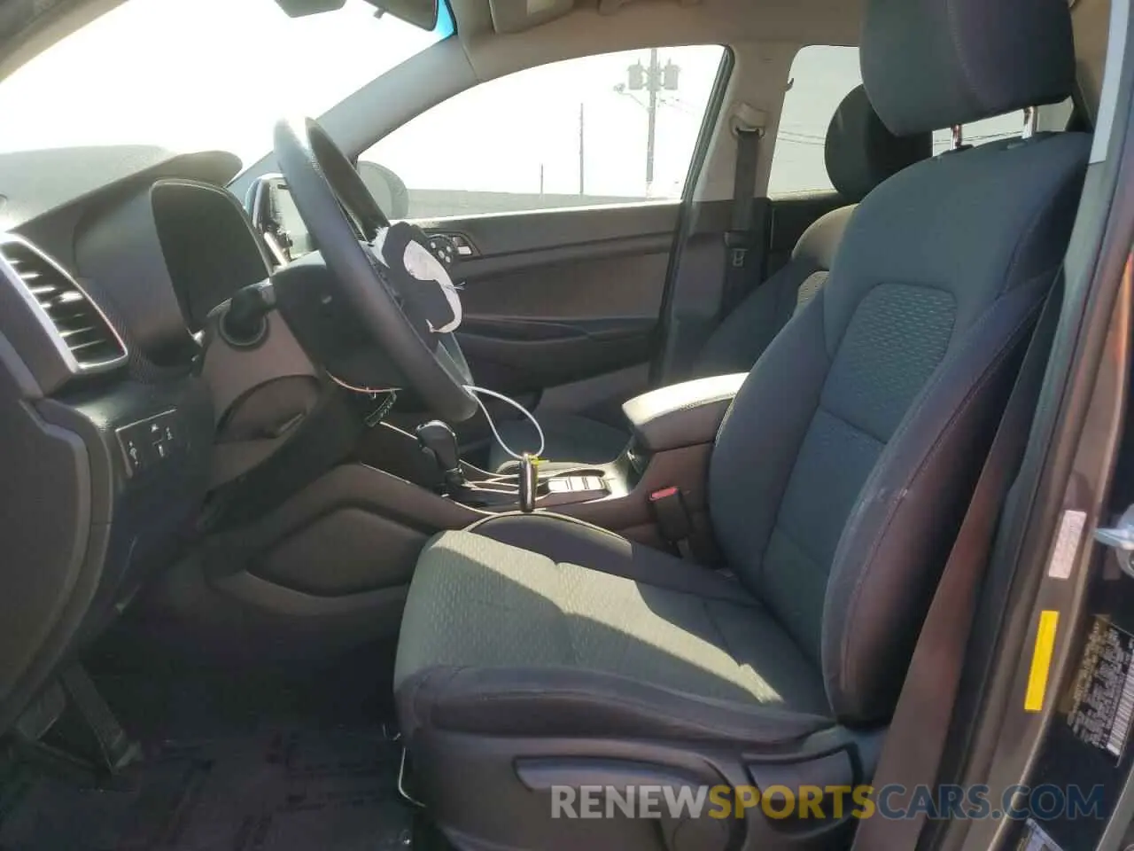 7 Photograph of a damaged car KM8J2CA44KU937913 HYUNDAI TUCSON 2019