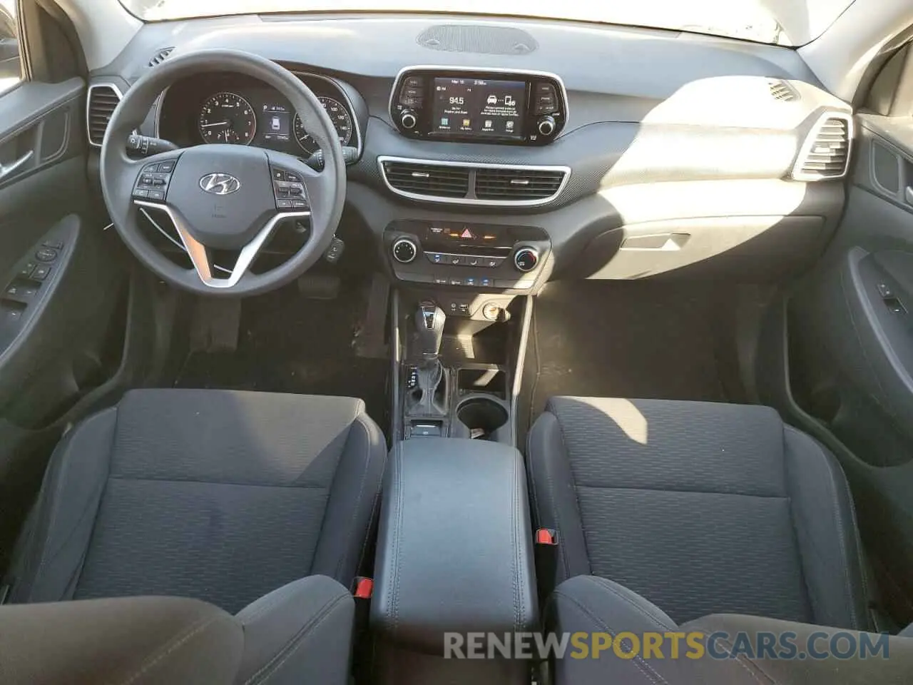 8 Photograph of a damaged car KM8J2CA44KU938527 HYUNDAI TUCSON 2019