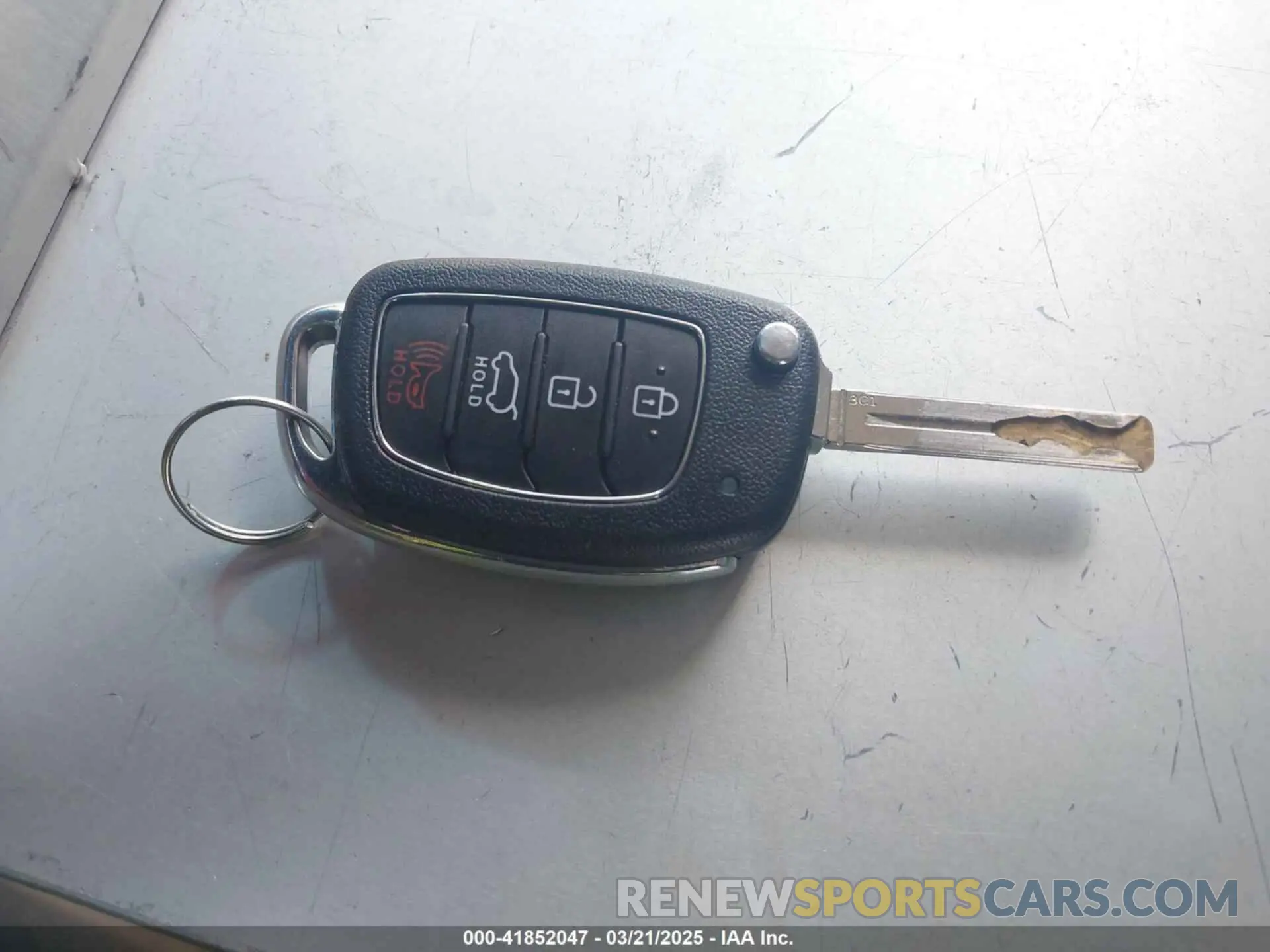 11 Photograph of a damaged car KM8J2CA45KU912115 HYUNDAI TUCSON 2019