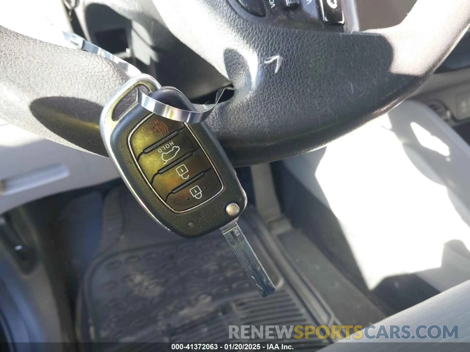 11 Photograph of a damaged car KM8J2CA45KU951058 HYUNDAI TUCSON 2019